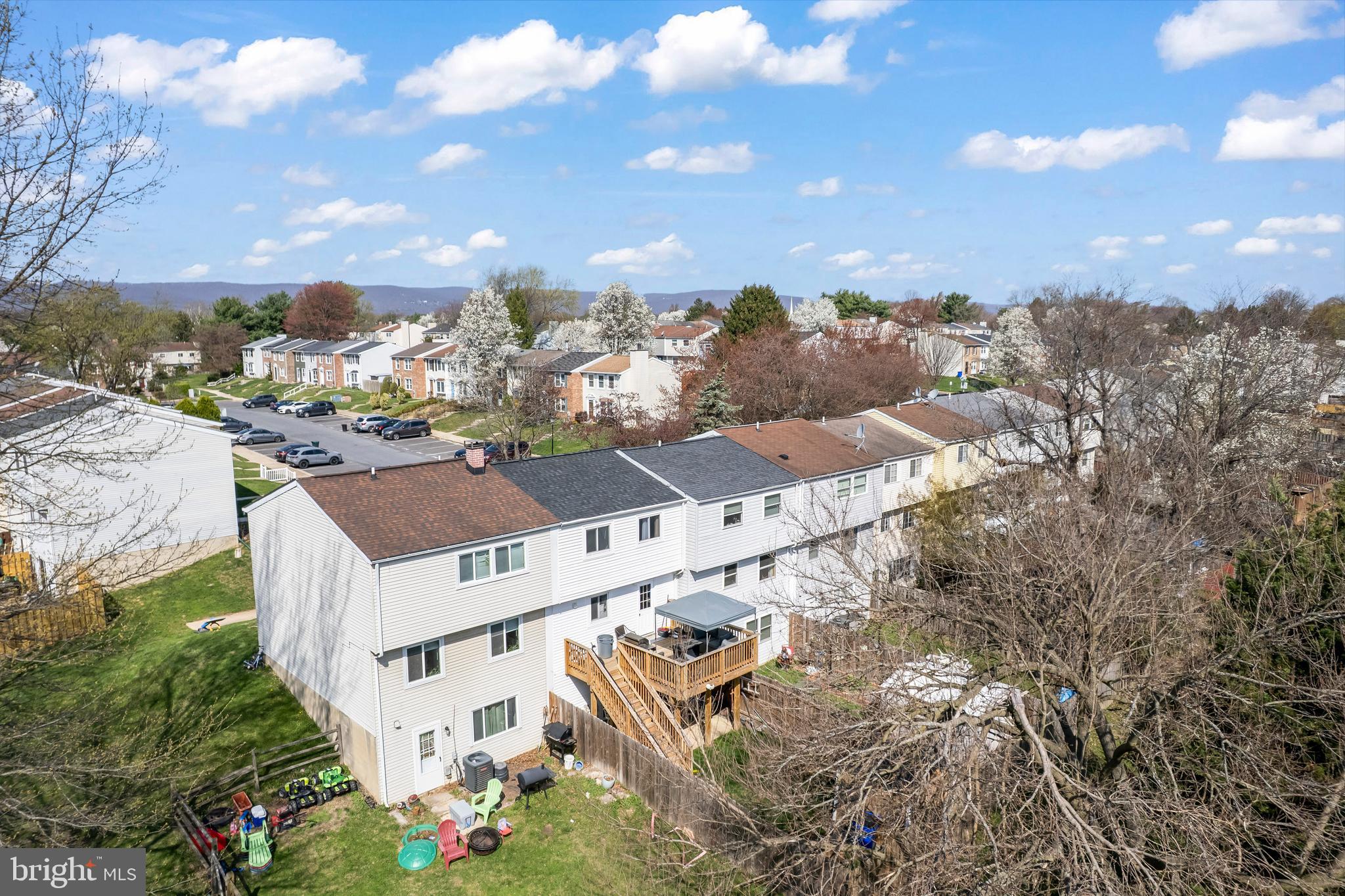 AMBER MEADOWS - Residential