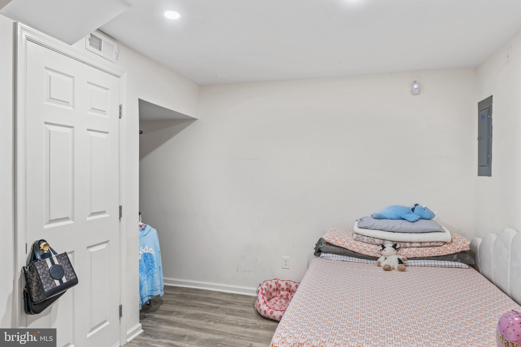 AMBER MEADOWS - Residential