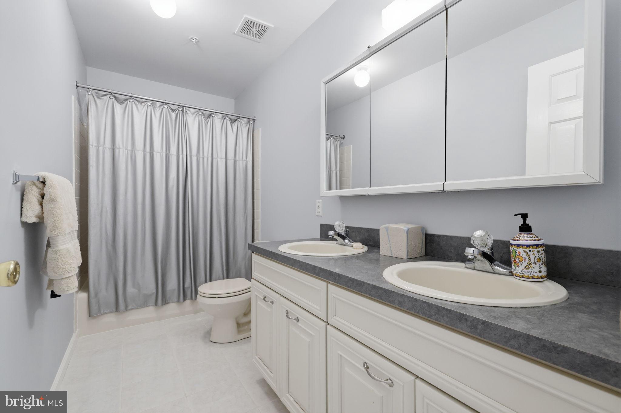 BRADFORD GREENE - Residential