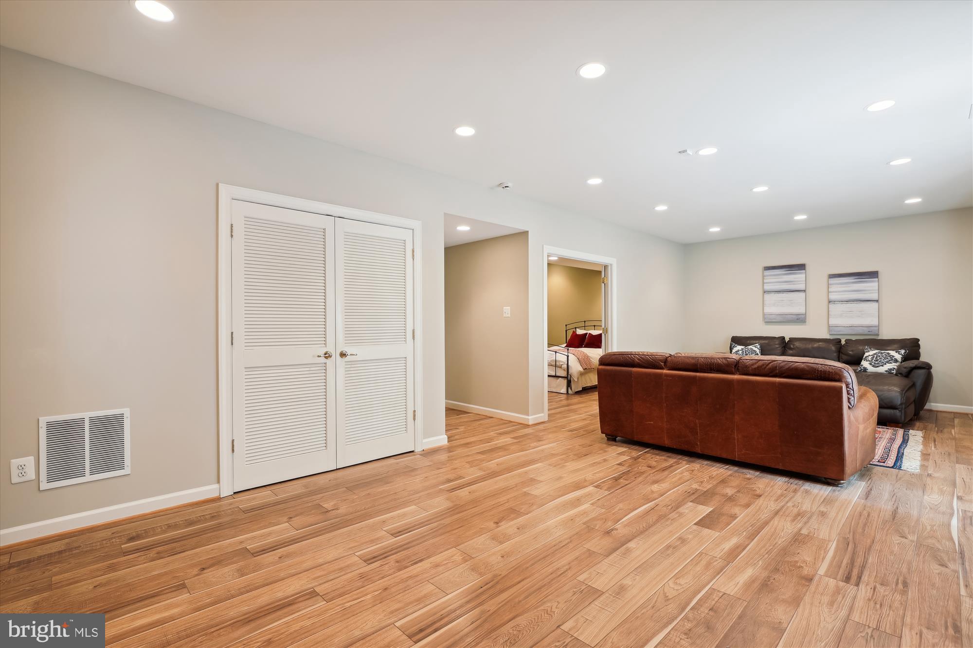 ALTA VISTA - Residential