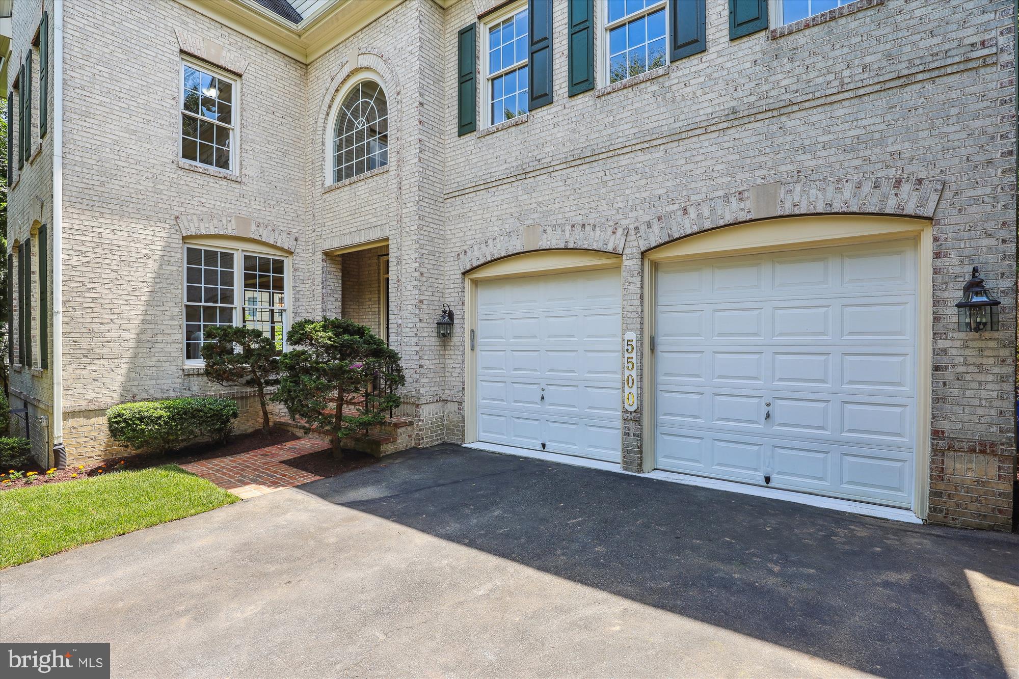 ALTA VISTA - Residential