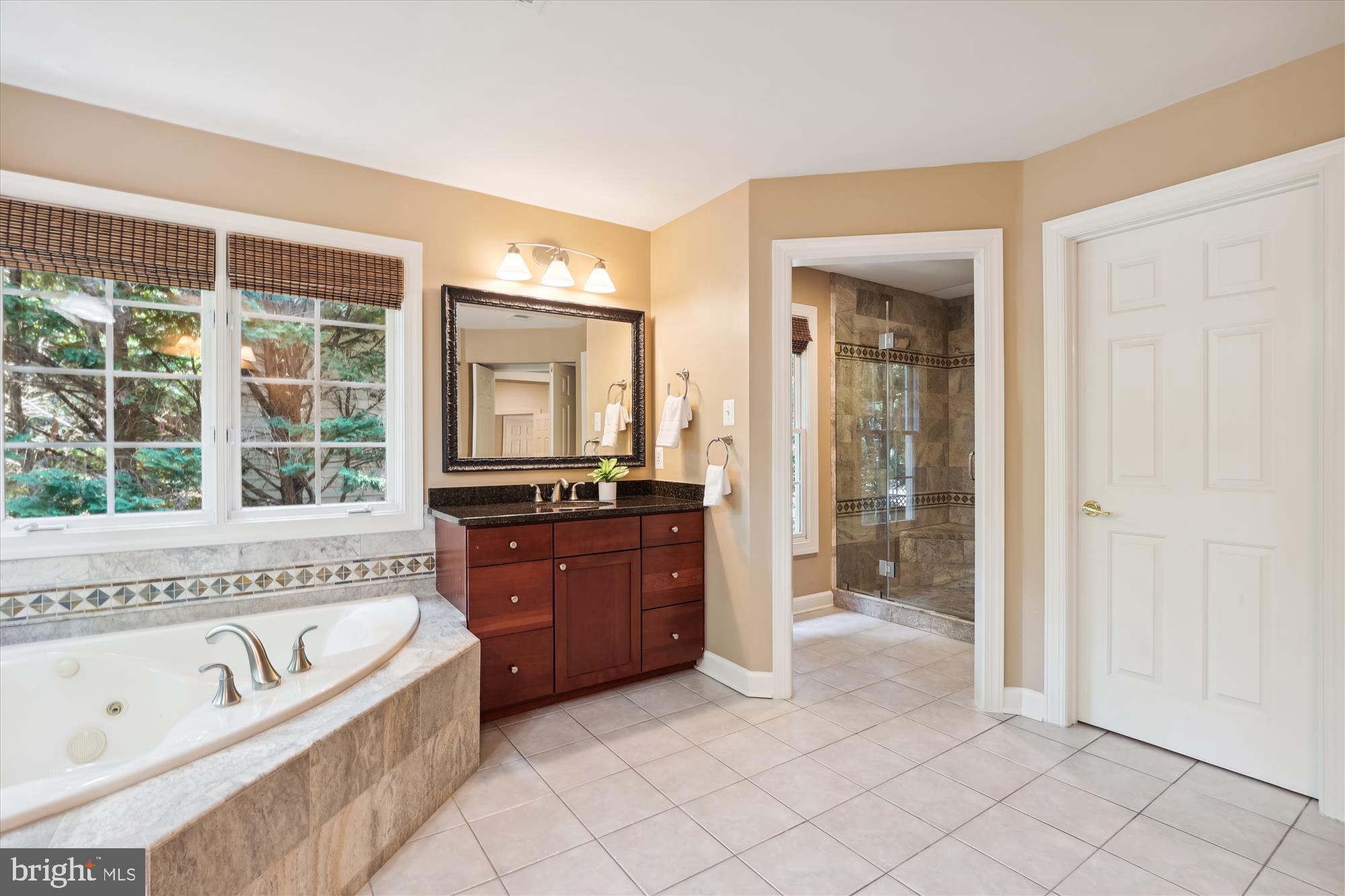 ALTA VISTA - Residential