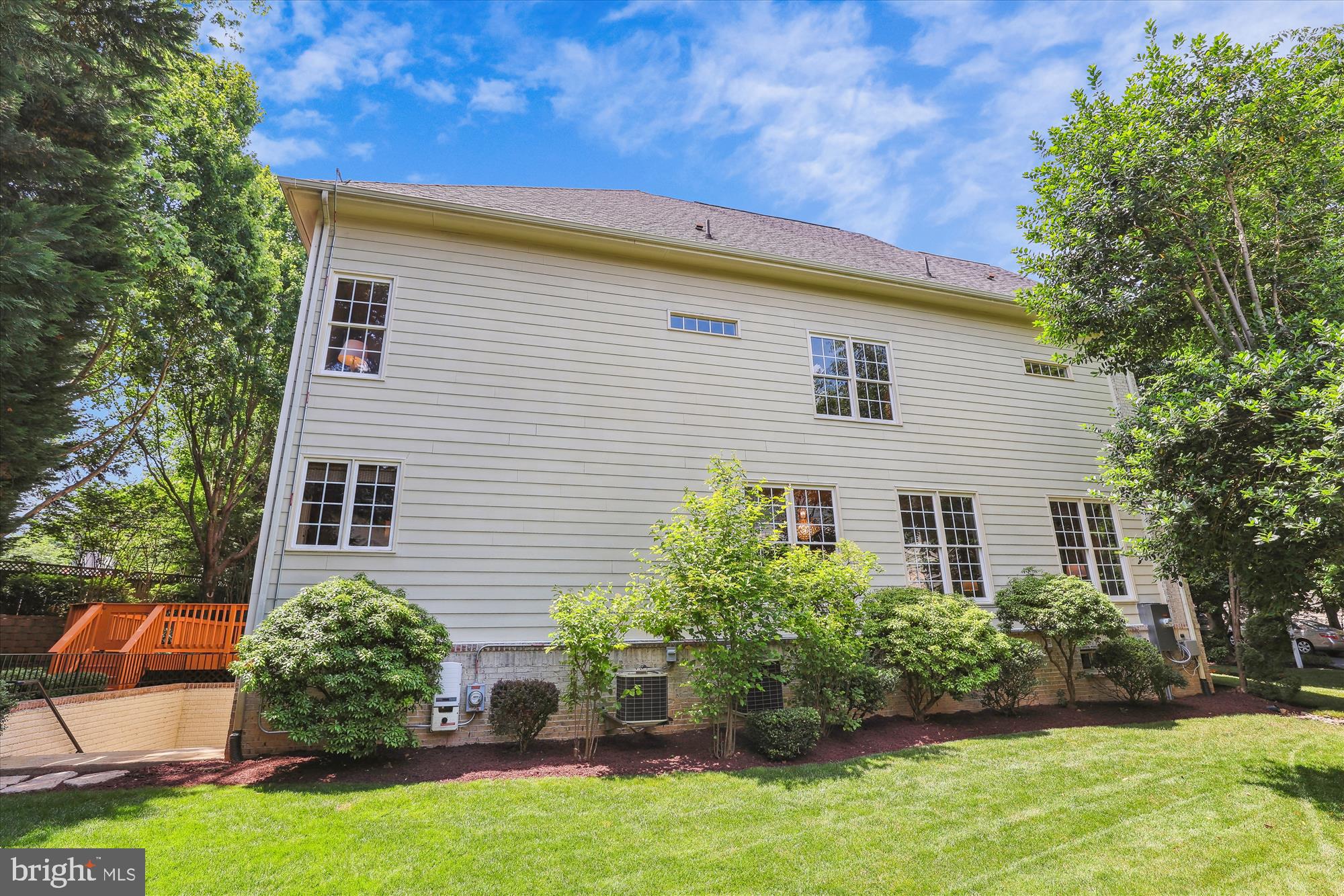 ALTA VISTA - Residential