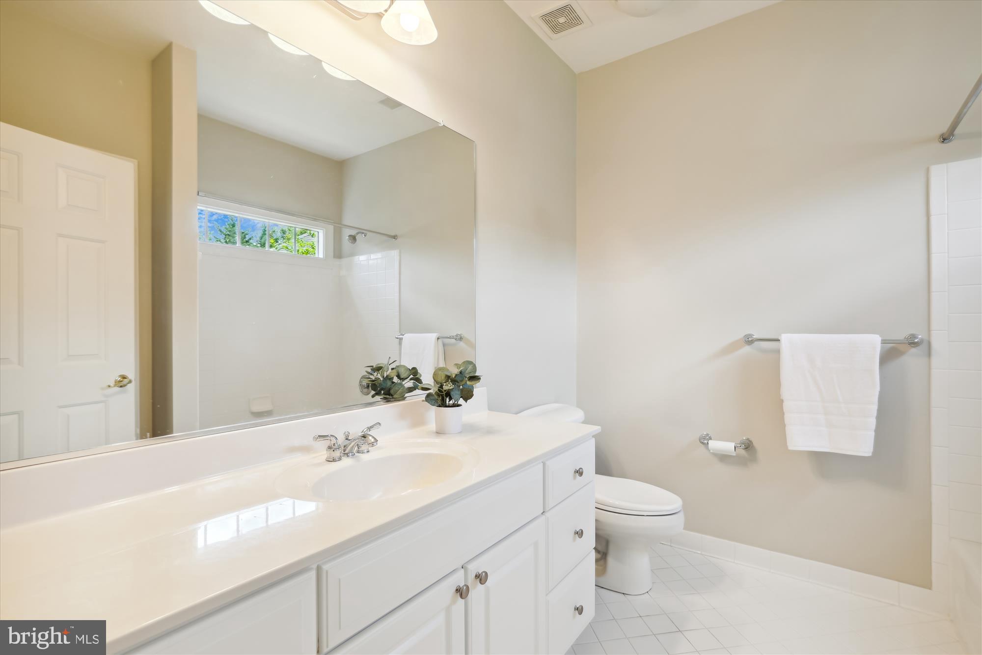 ALTA VISTA - Residential