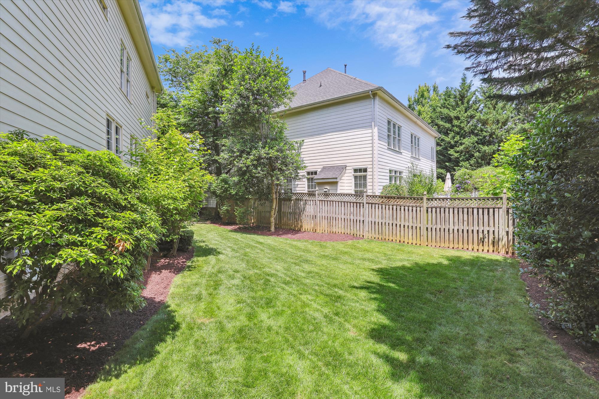 ALTA VISTA - Residential