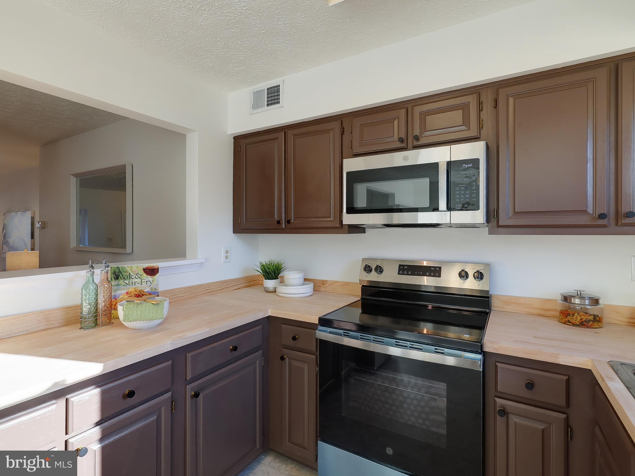 WINDSOR GREEN - Residential