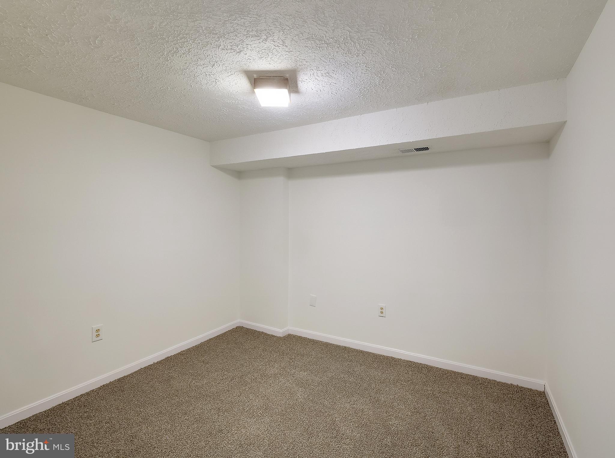 WINDSOR GREEN - Residential