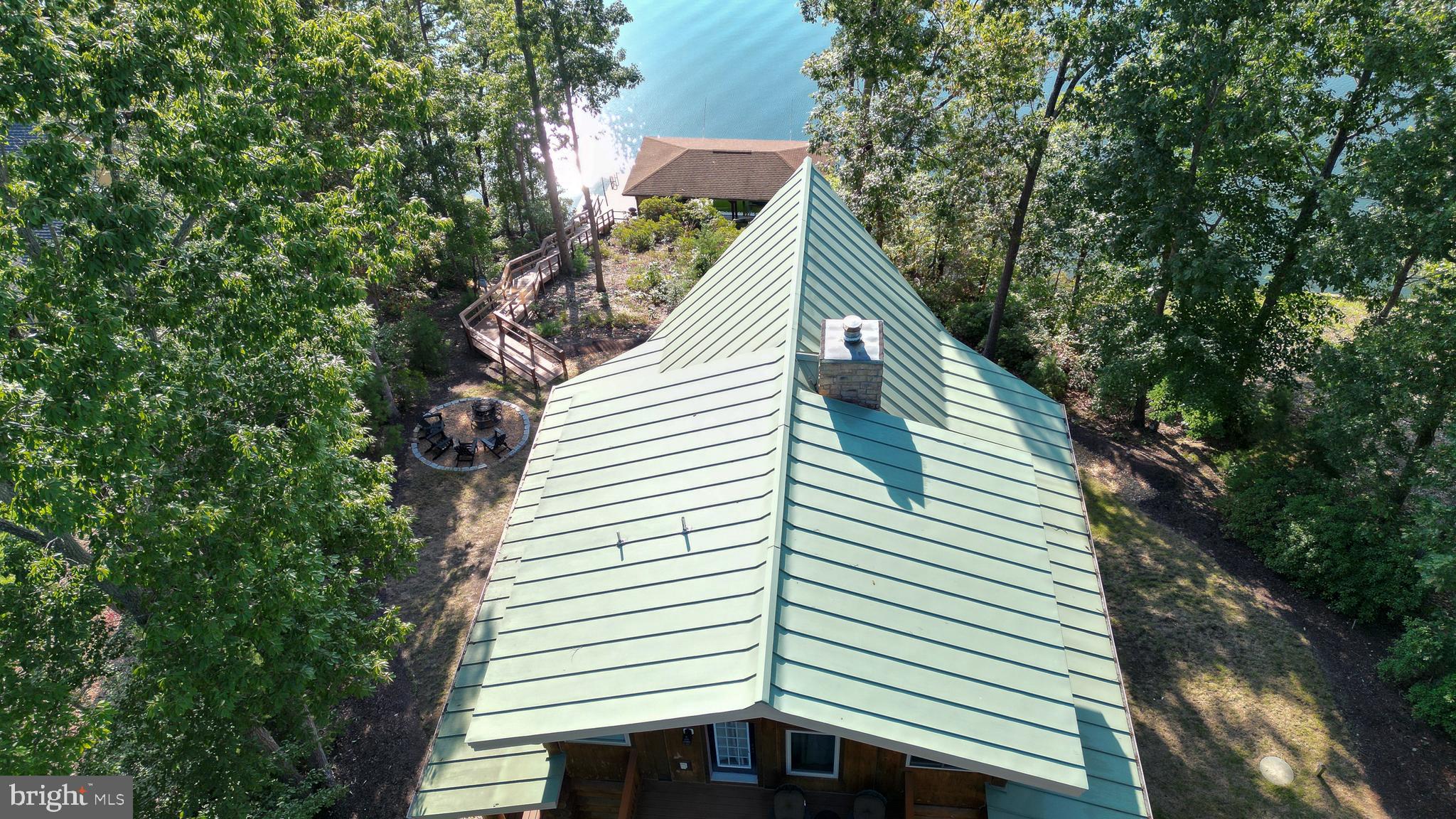 MYSTIC POINTE - Residential