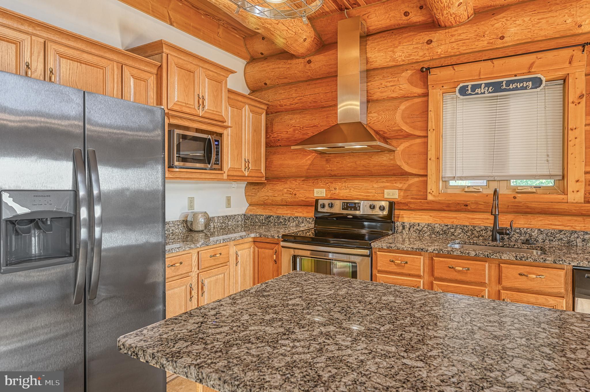 MYSTIC POINTE - Residential