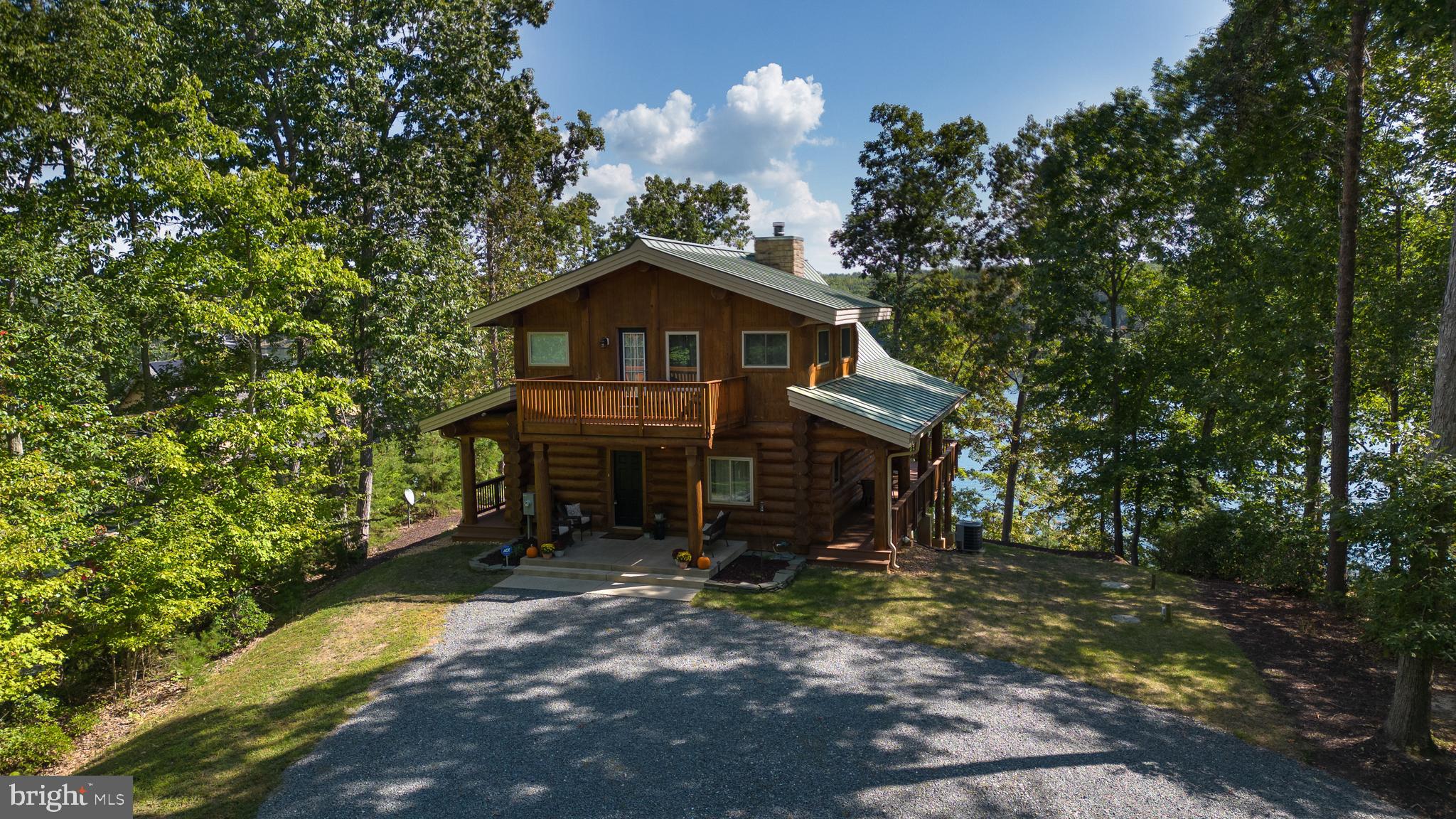 MYSTIC POINTE - Residential