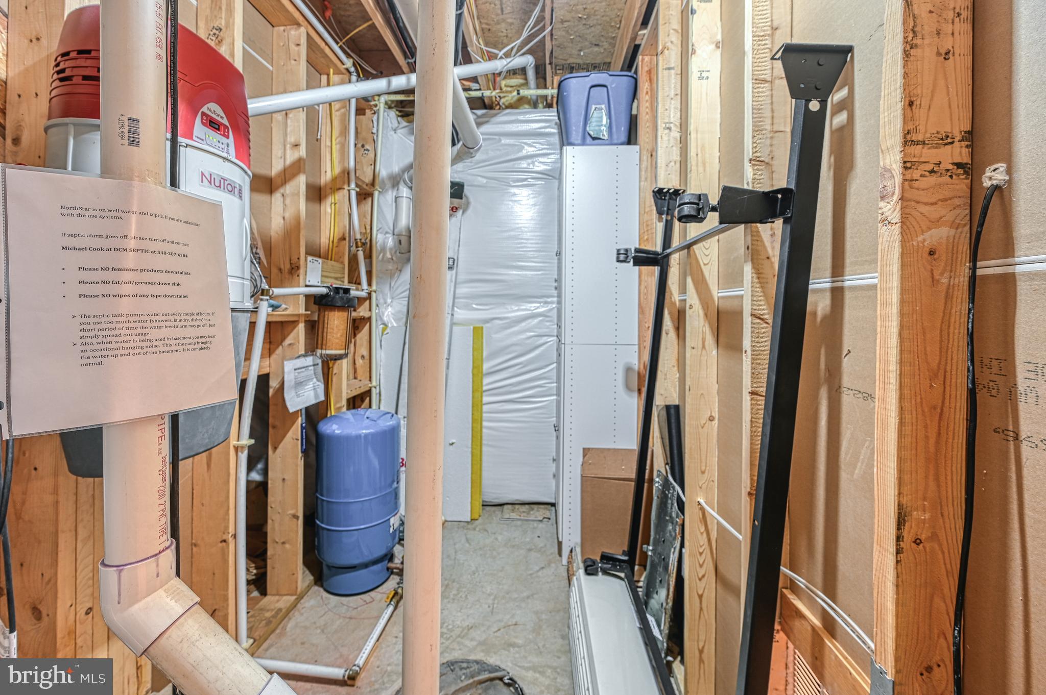 MYSTIC POINTE - Residential