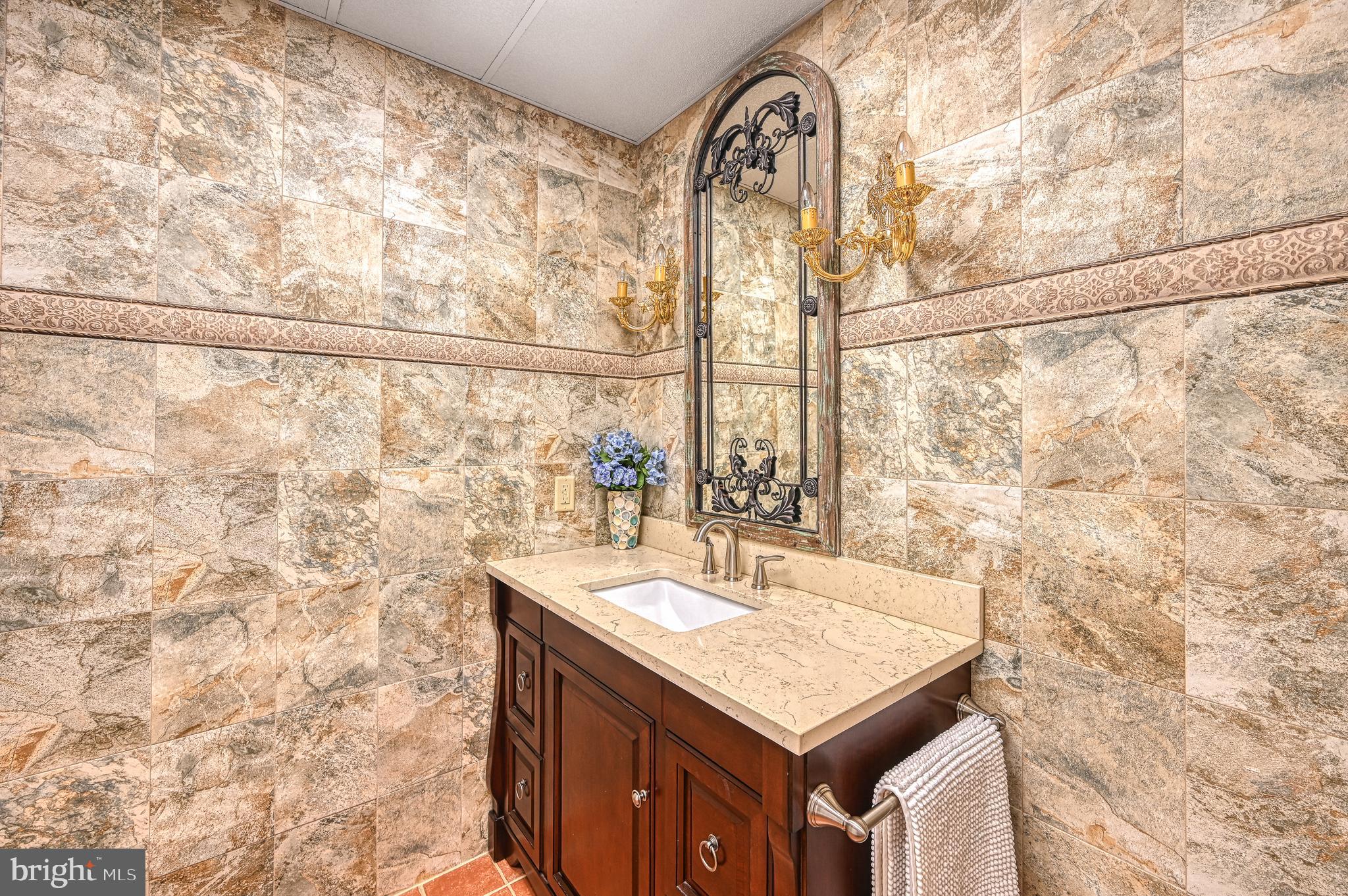 MYSTIC POINTE - Residential