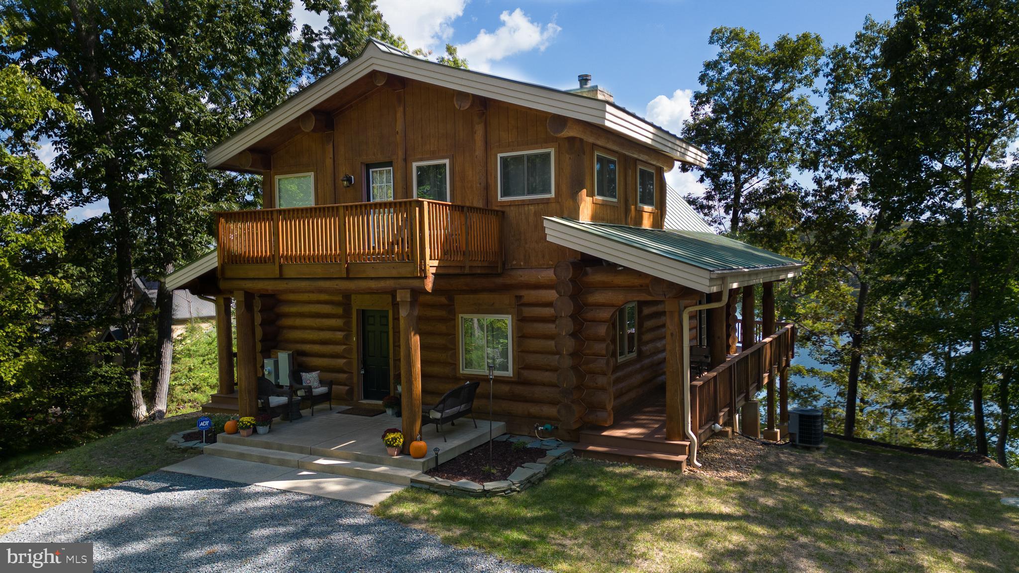 MYSTIC POINTE - Residential