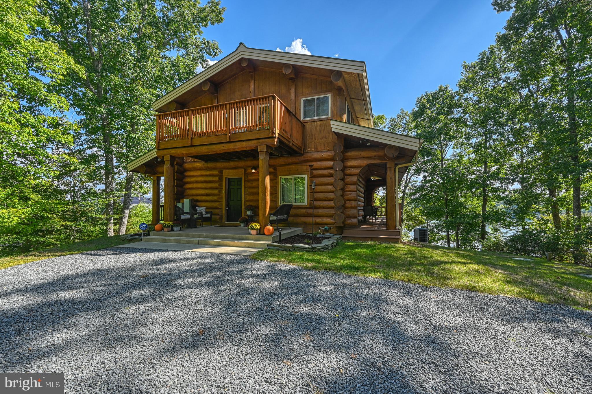 MYSTIC POINTE - Residential