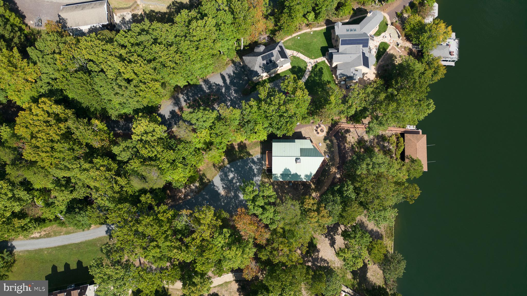 MYSTIC POINTE - Residential