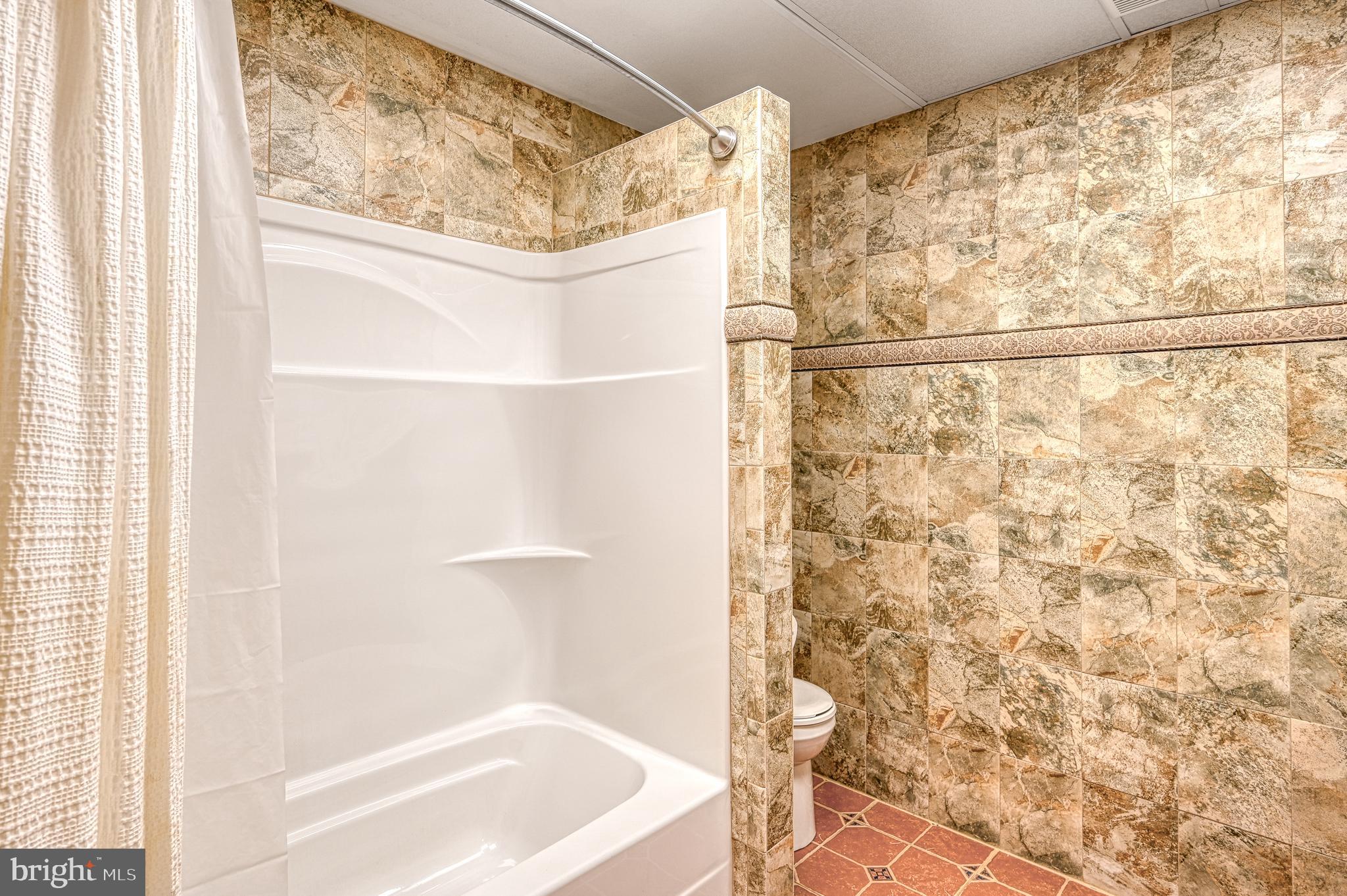 MYSTIC POINTE - Residential