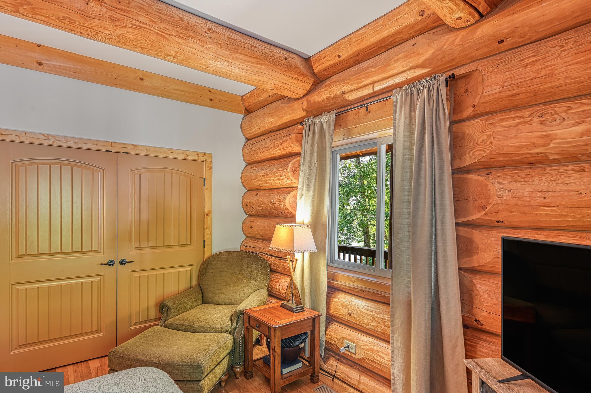 MYSTIC POINTE - Residential