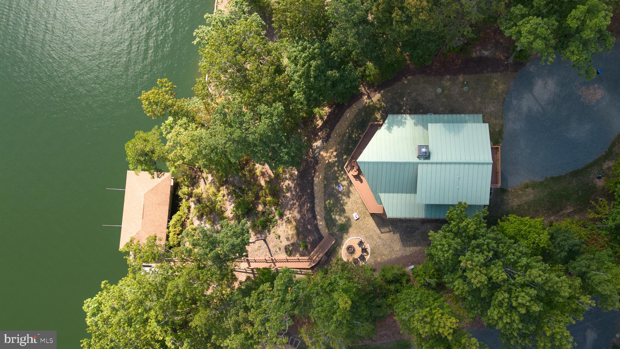 MYSTIC POINTE - Residential