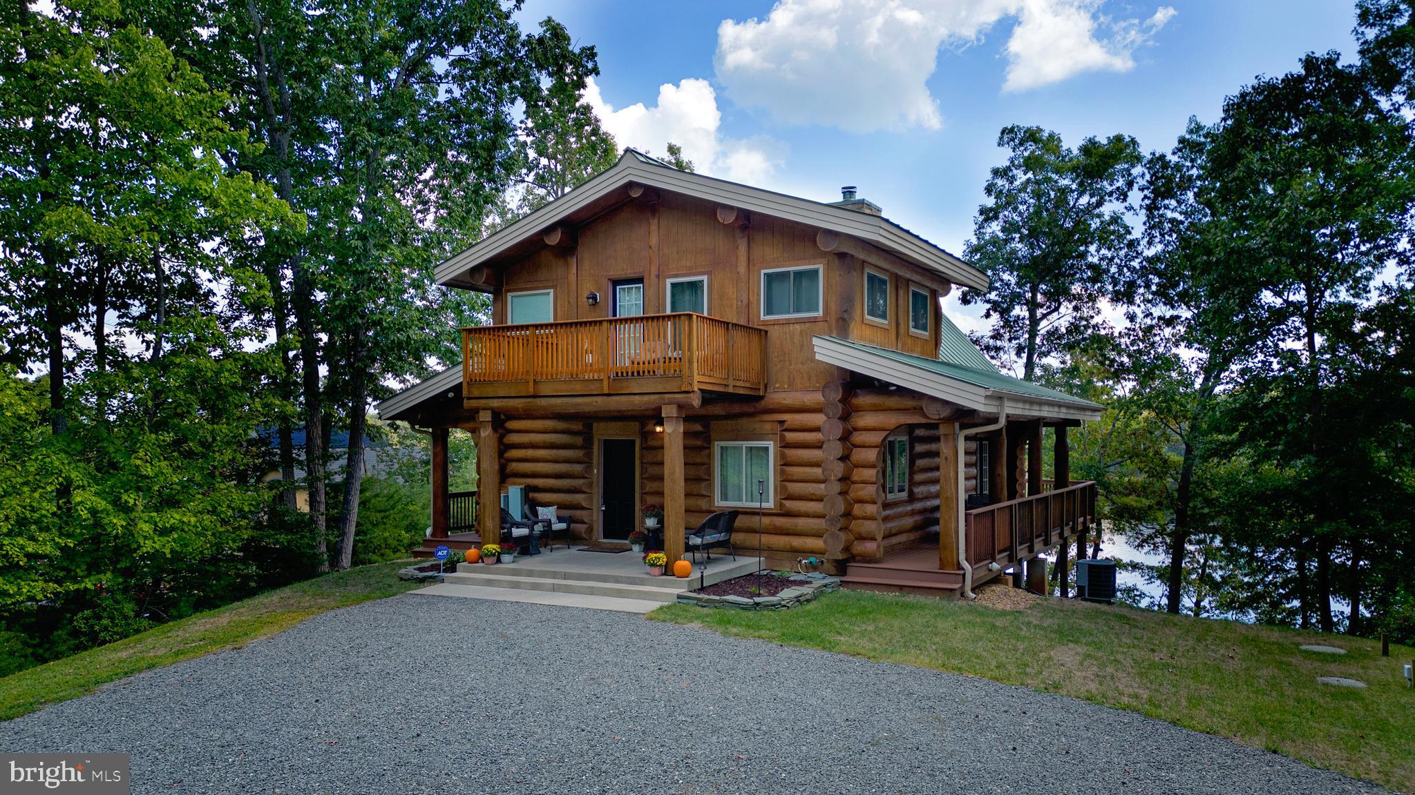 MYSTIC POINTE - Residential