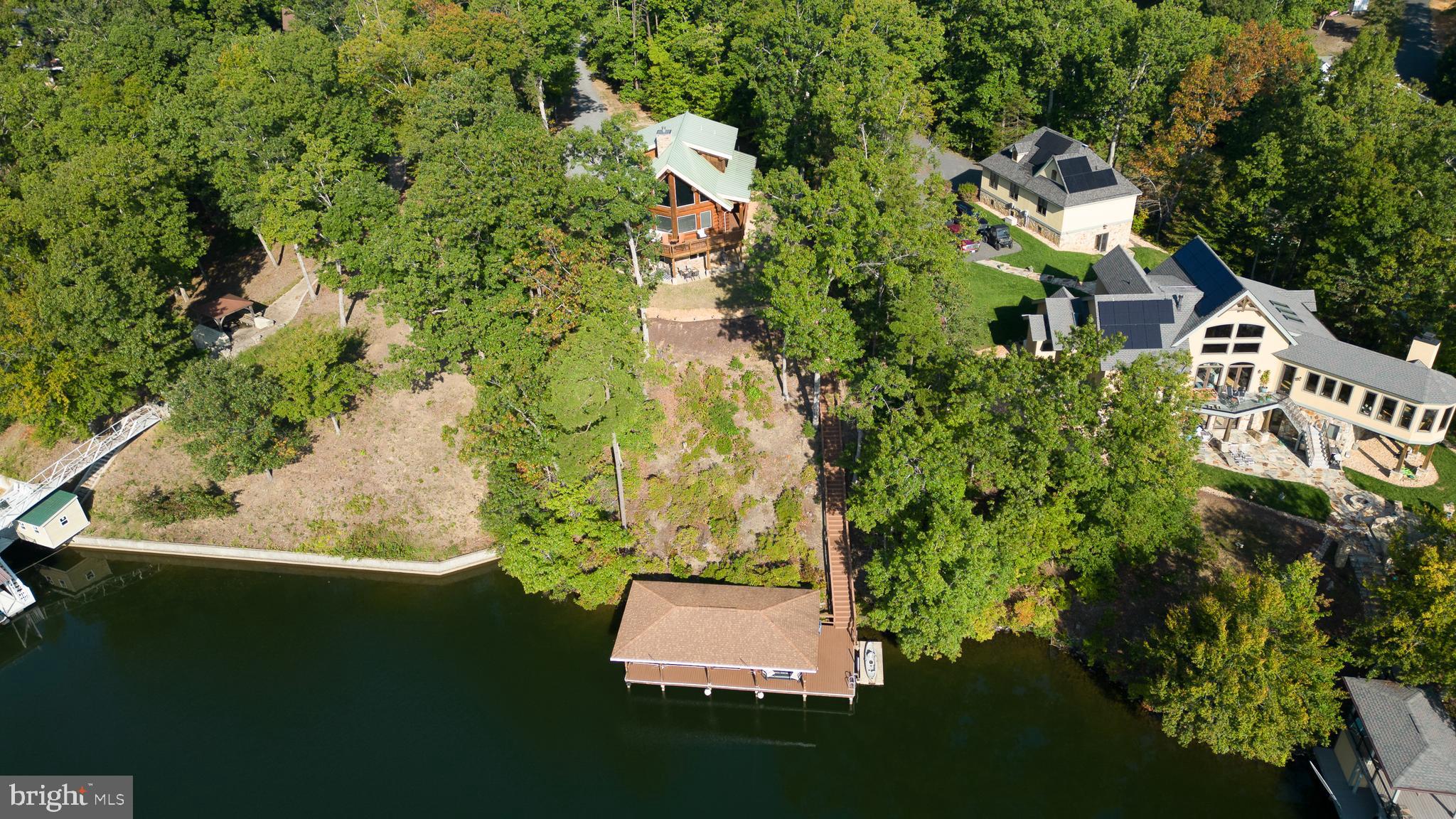 MYSTIC POINTE - Residential