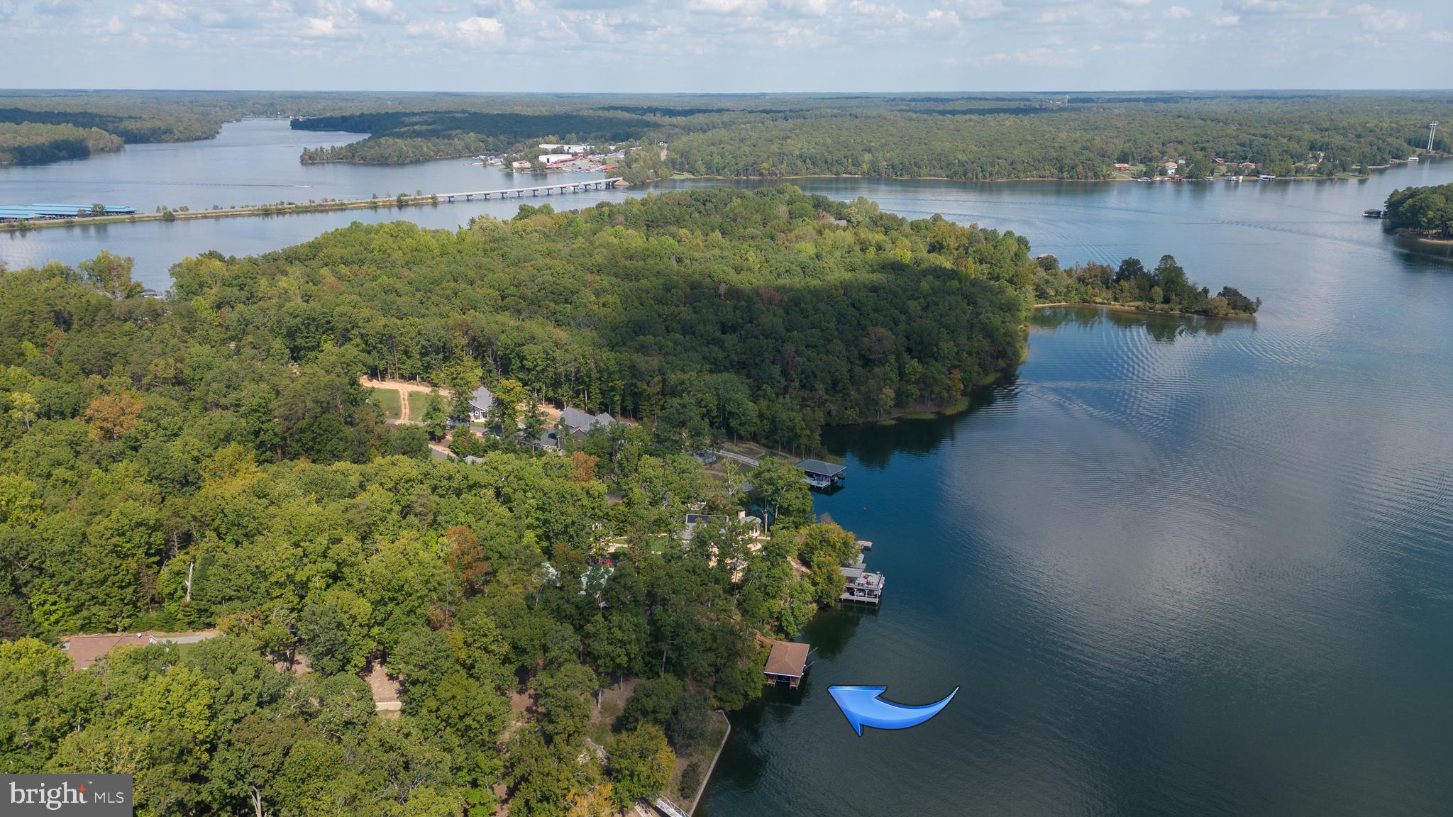 MYSTIC POINTE - Residential