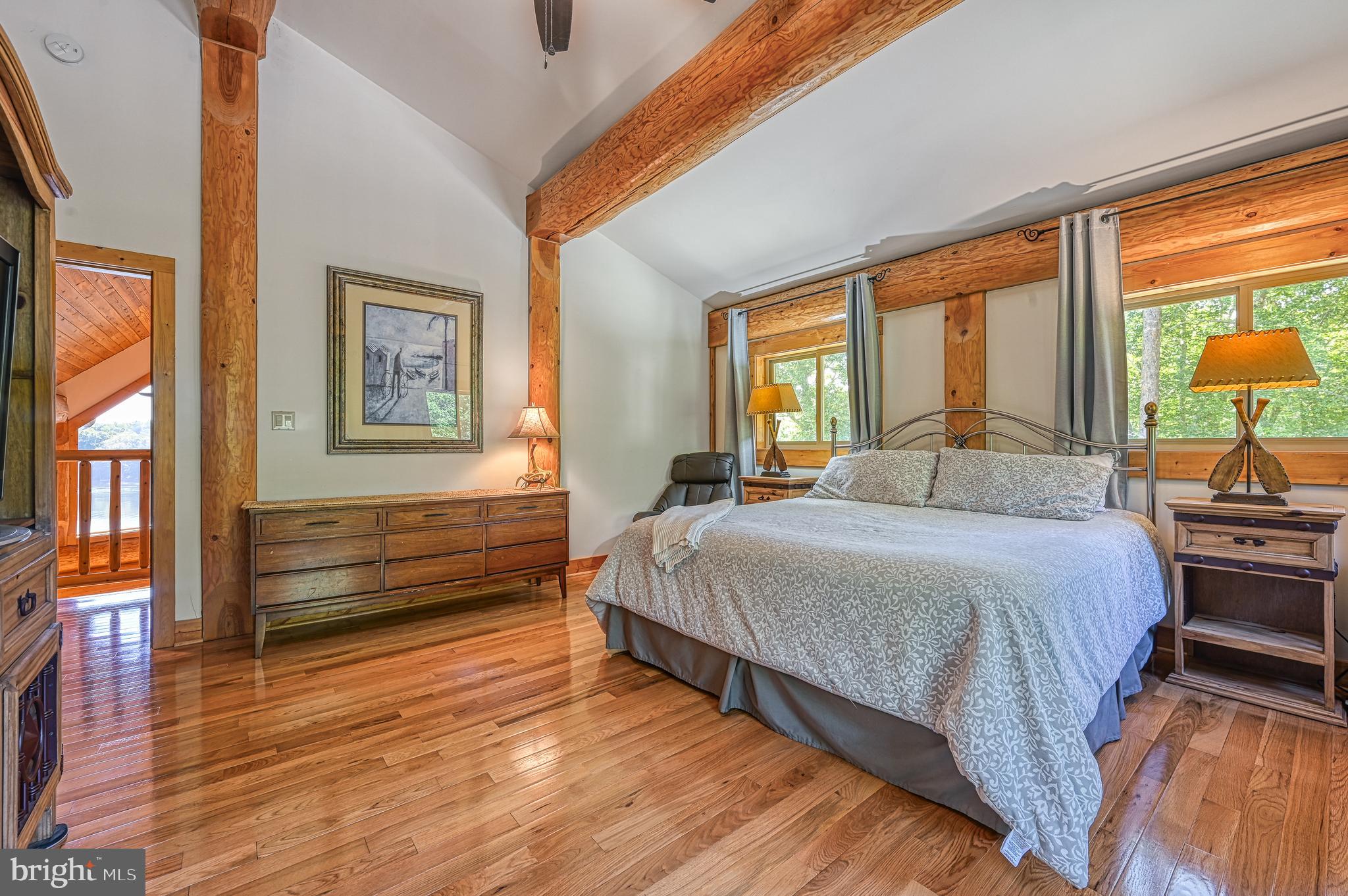 MYSTIC POINTE - Residential