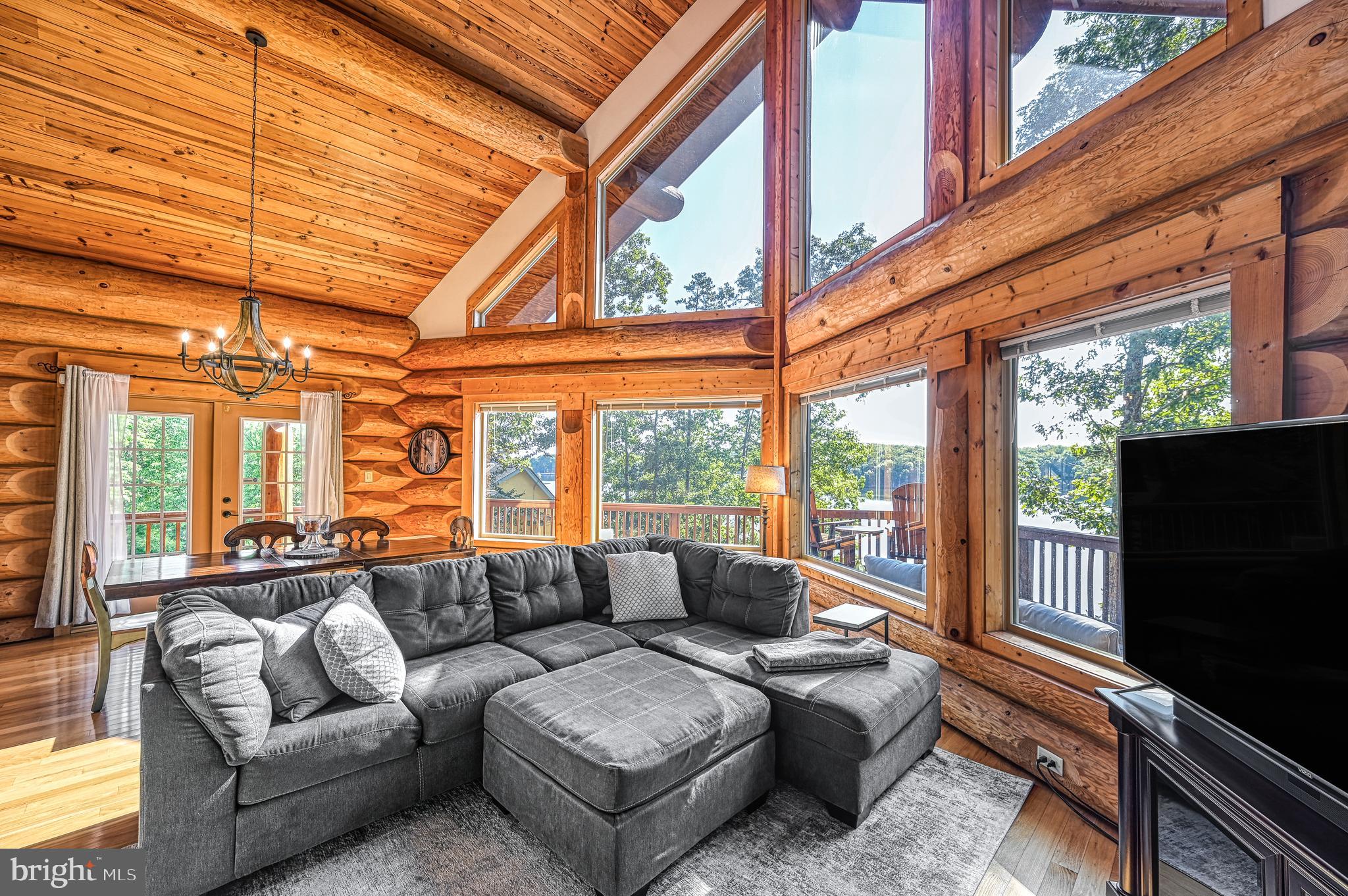 MYSTIC POINTE - Residential