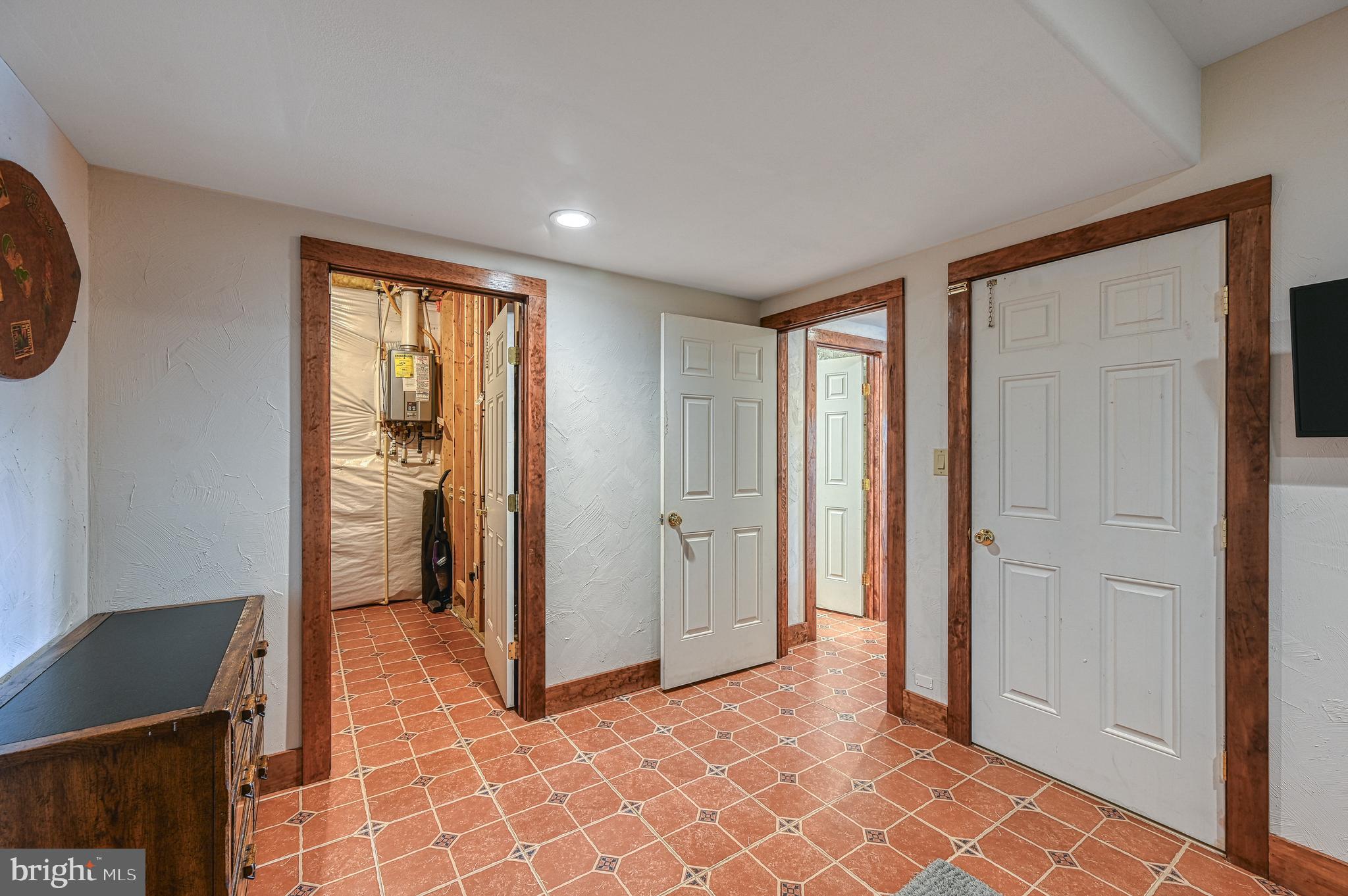 MYSTIC POINTE - Residential