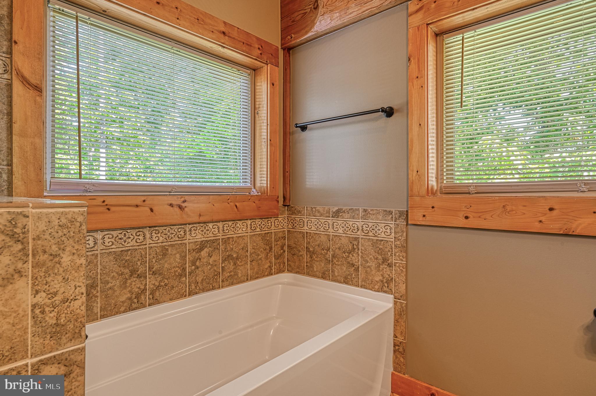 MYSTIC POINTE - Residential