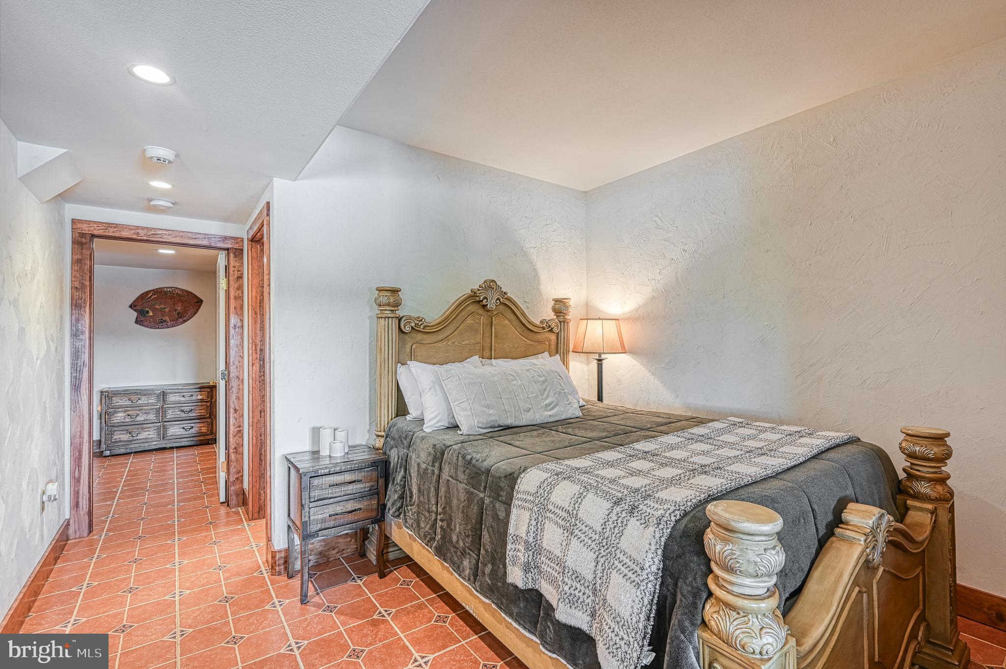 MYSTIC POINTE - Residential