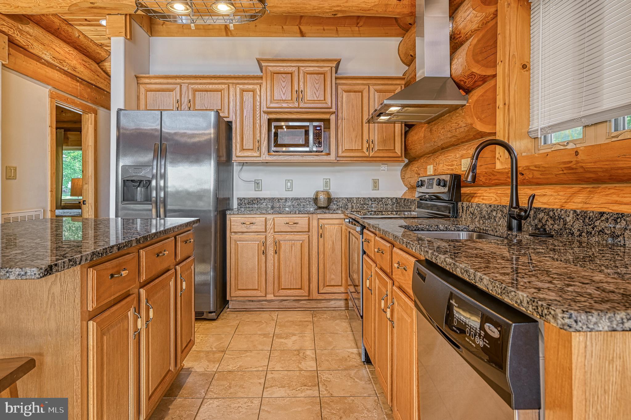 MYSTIC POINTE - Residential