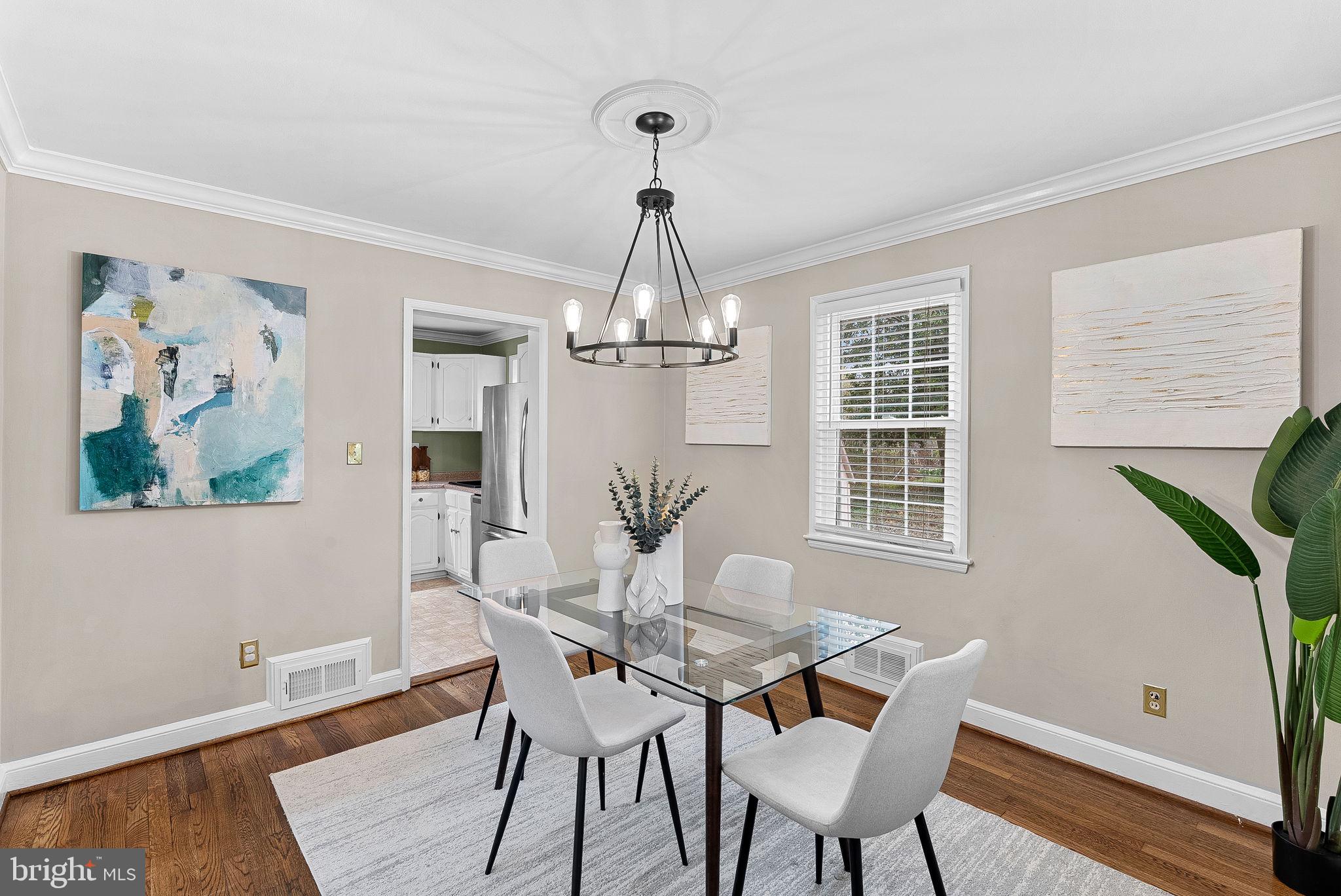 BROYHILL CREST - Residential