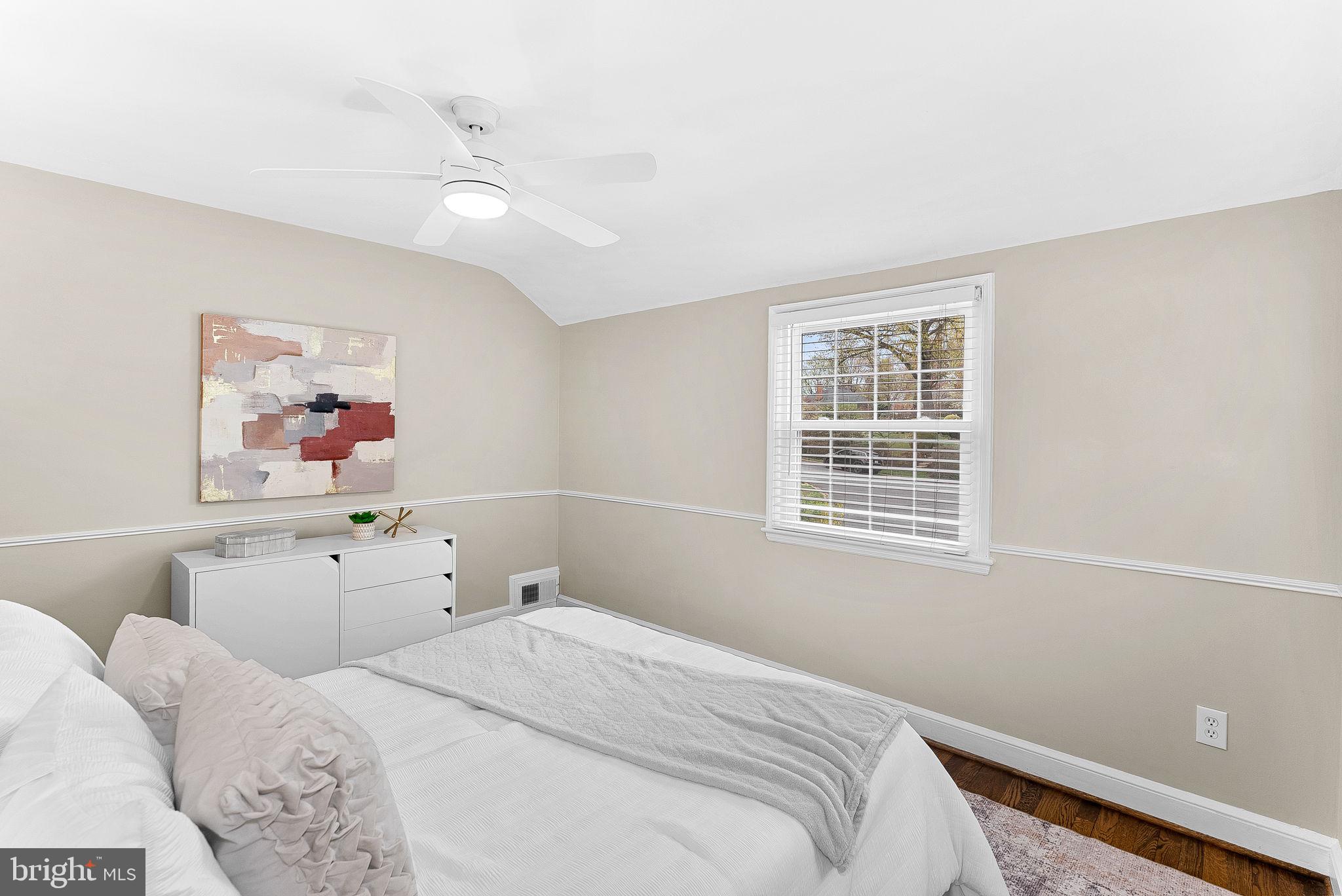 BROYHILL CREST - Residential