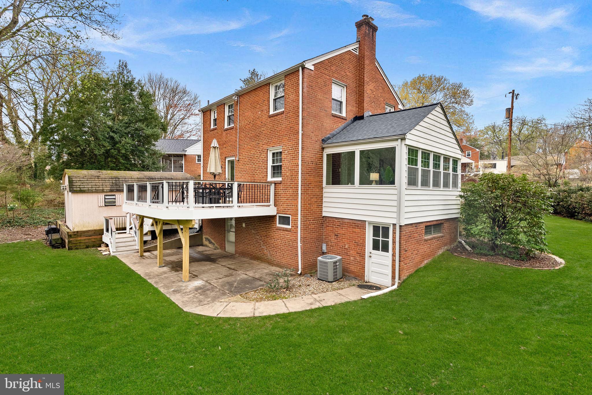 BROYHILL CREST - Residential