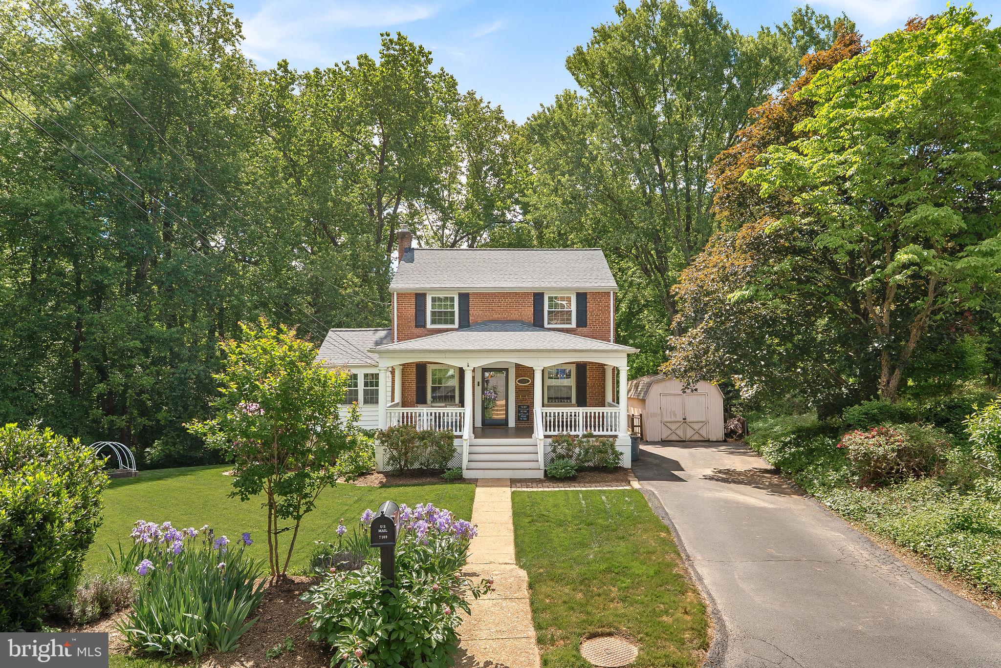 BROYHILL CREST - Residential