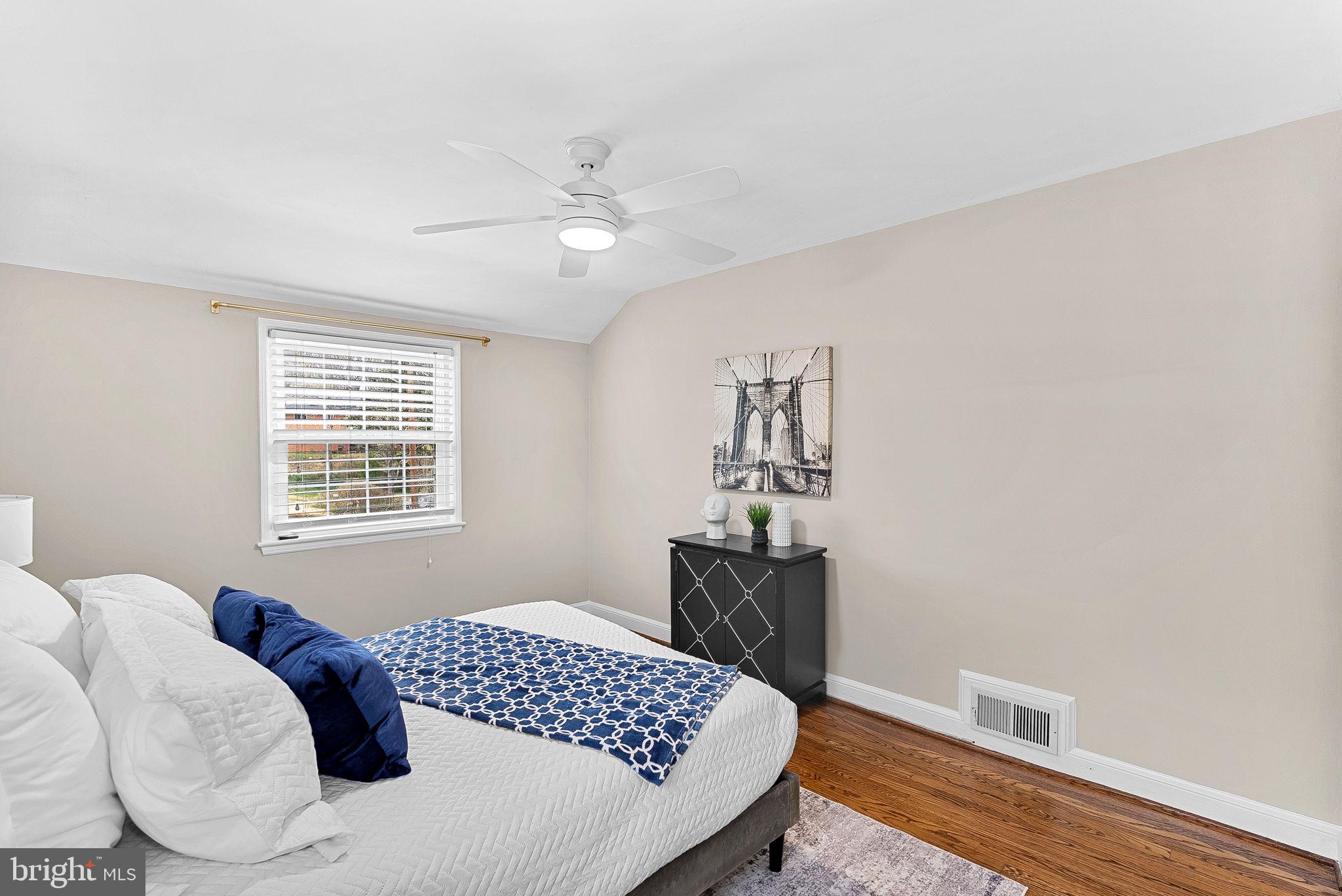 BROYHILL CREST - Residential