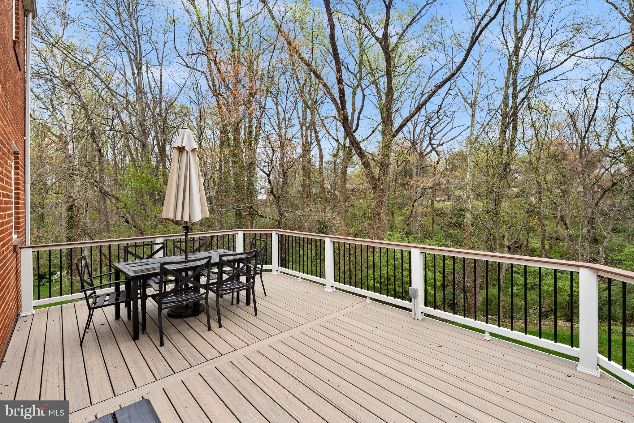 BROYHILL CREST - Residential