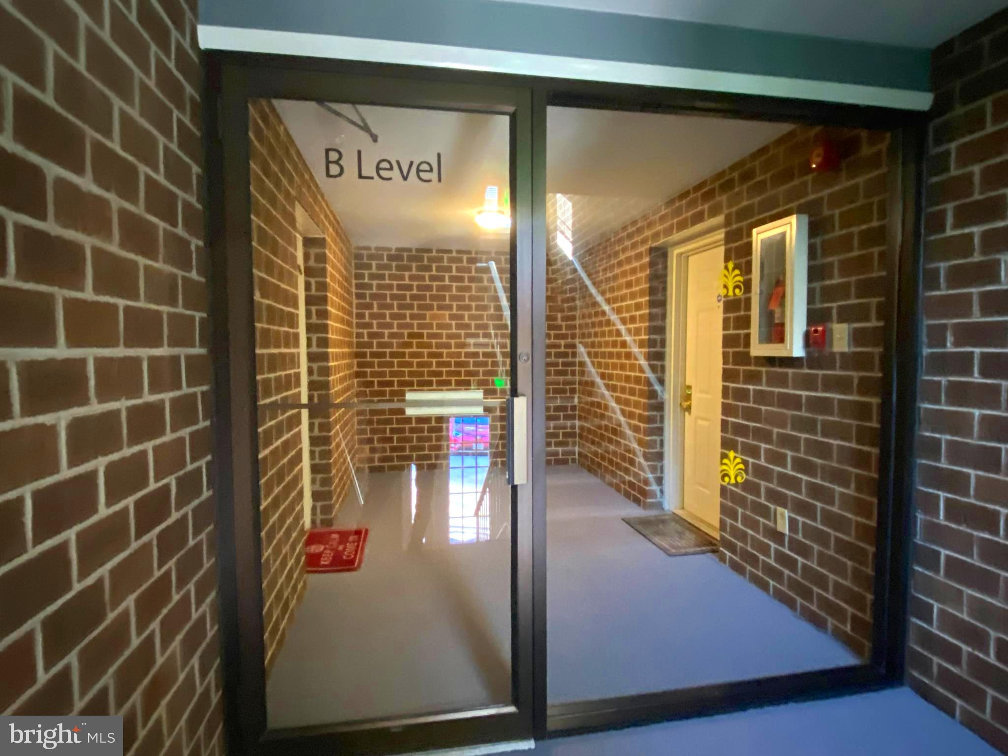 2109 WOODBOX LANE B 2109B