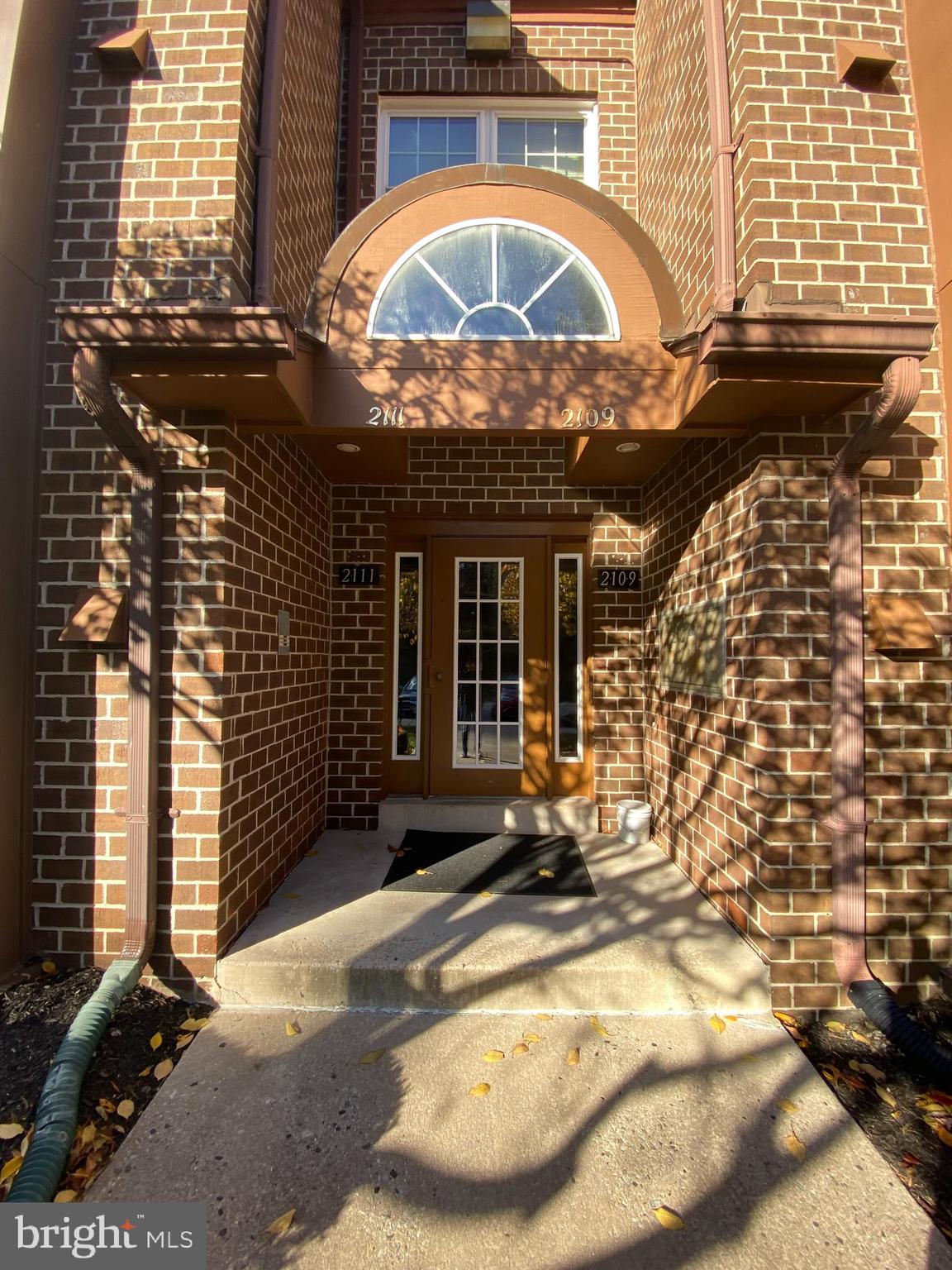 2109 WOODBOX LANE B 2109B