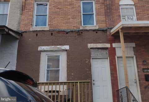 Townhouse For Sale - 2110 S Daggett Street<br/> PHILADELPHIA, PA 19142