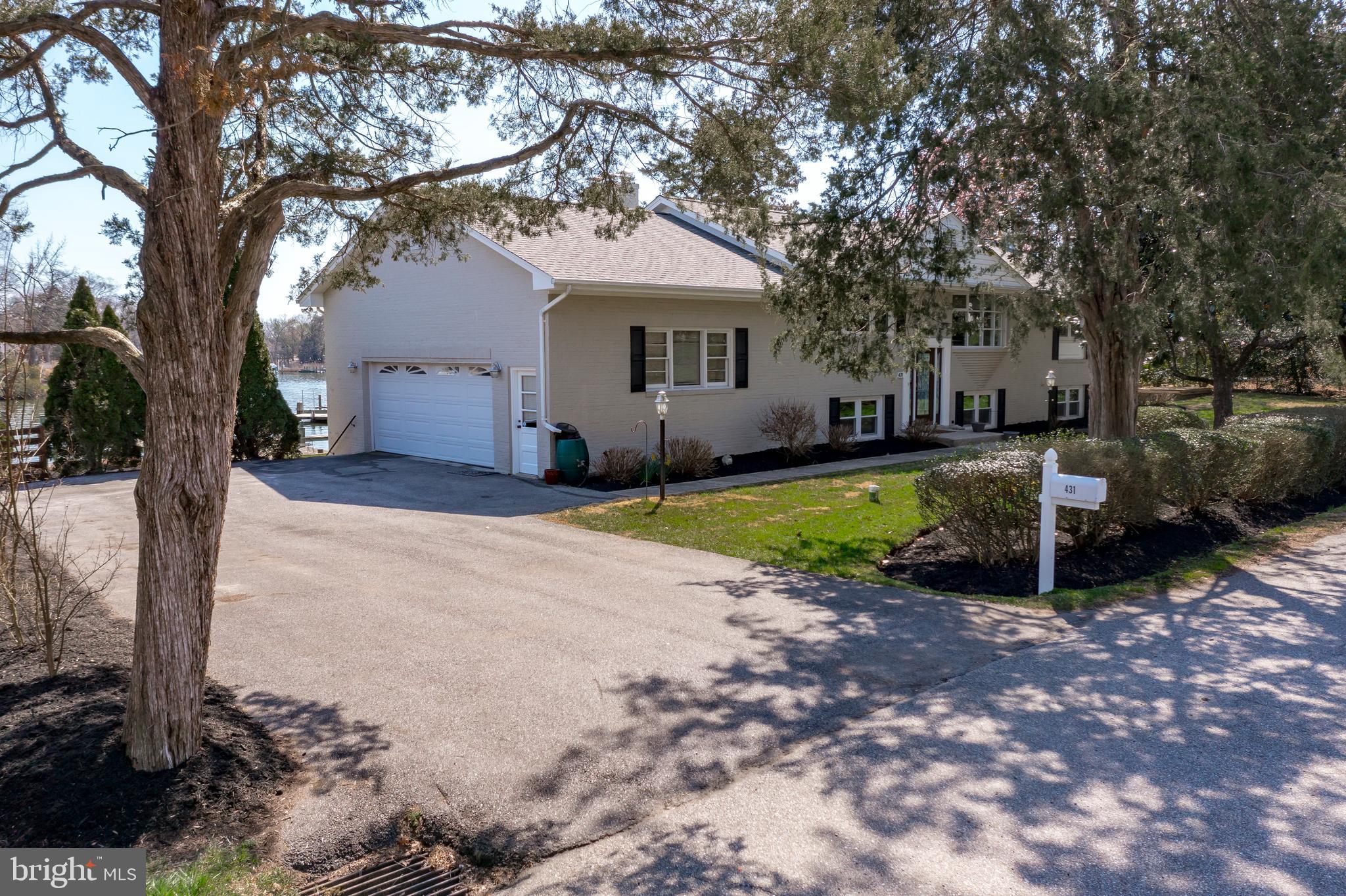 WILD ROSE SHORES - Residential