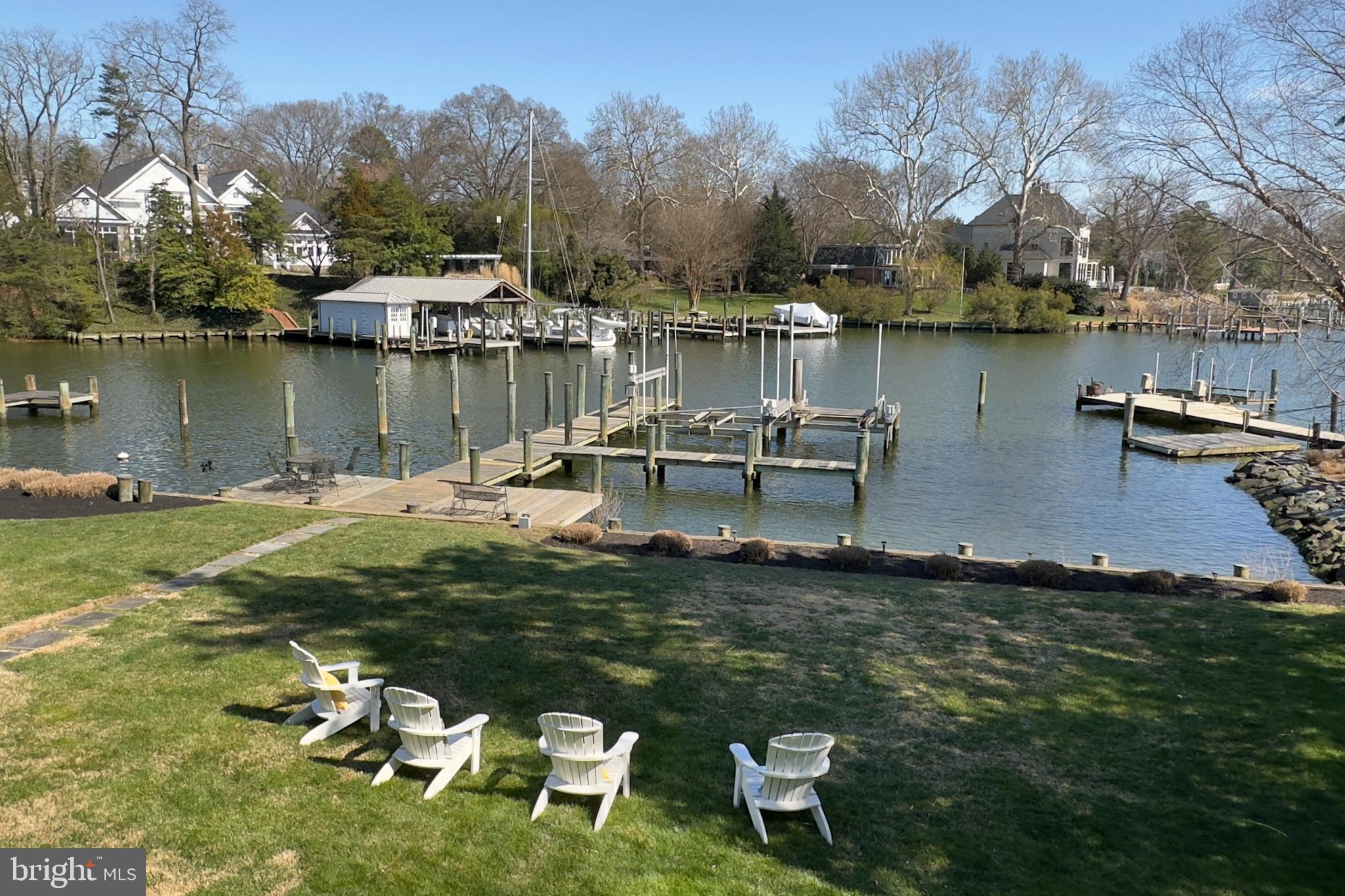 WILD ROSE SHORES - Residential