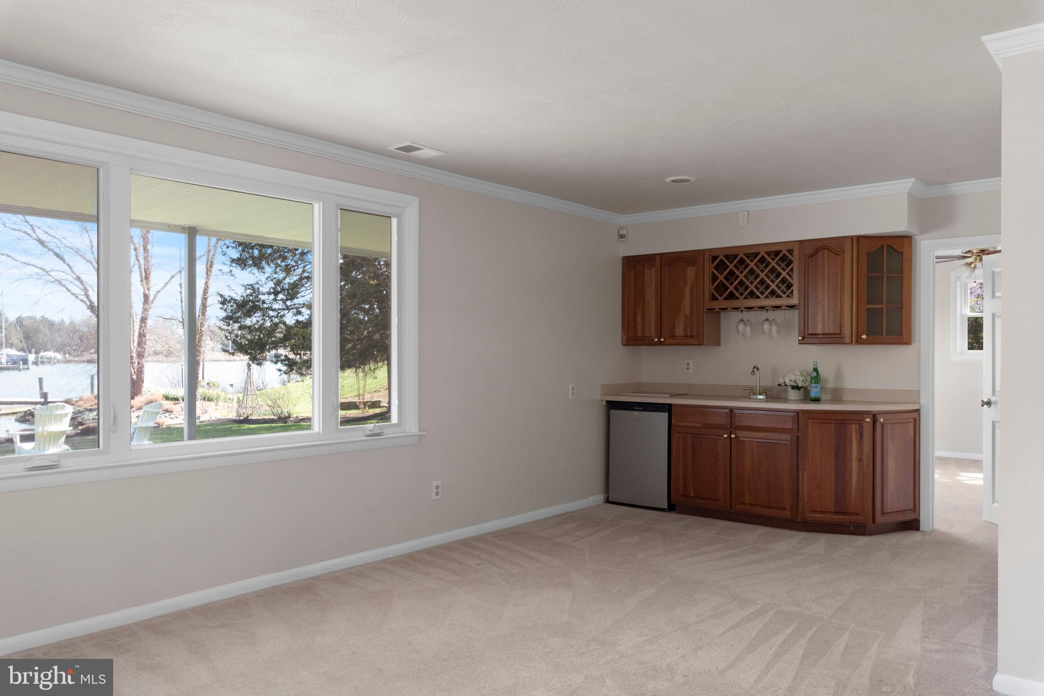 WILD ROSE SHORES - Residential