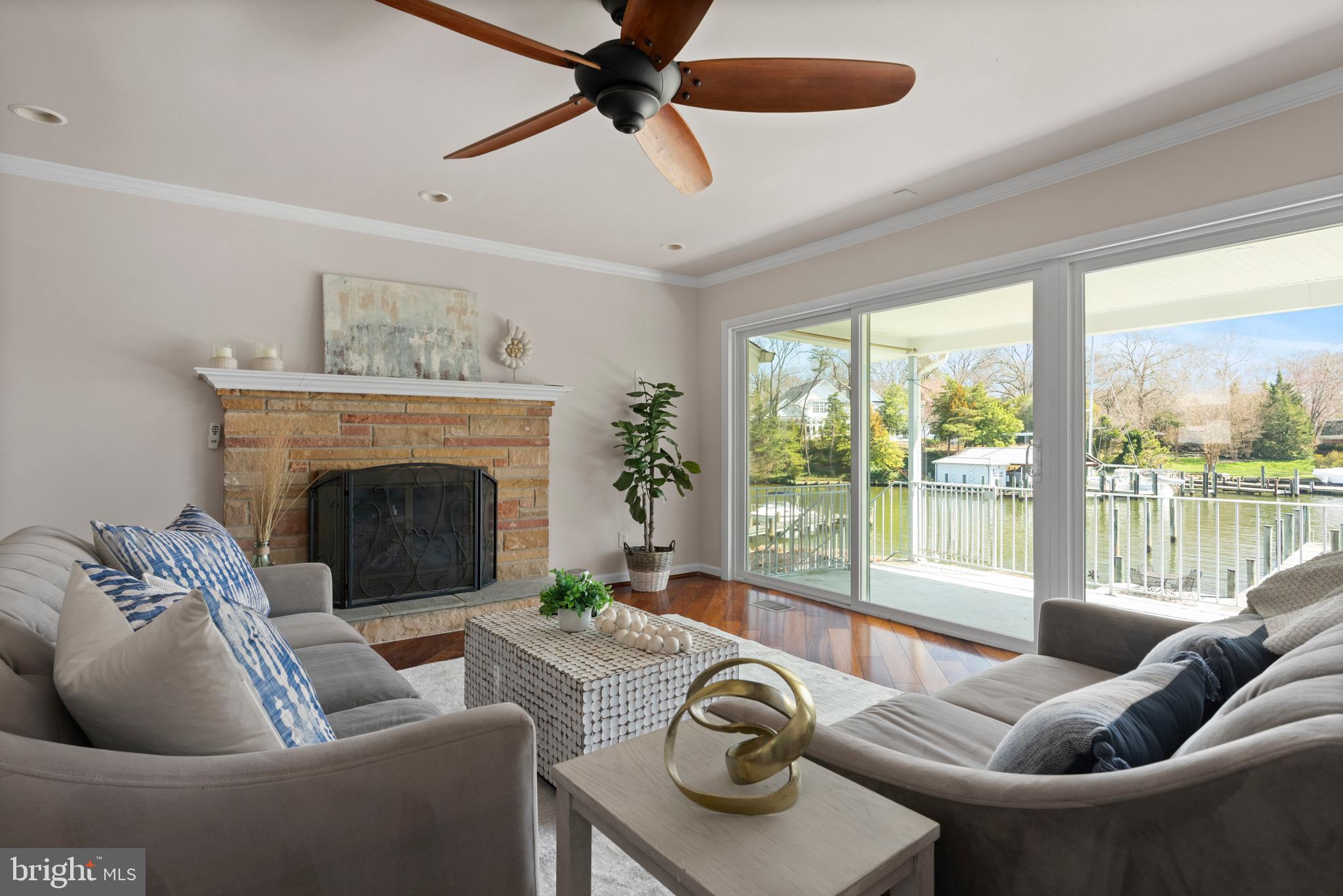 WILD ROSE SHORES - Residential