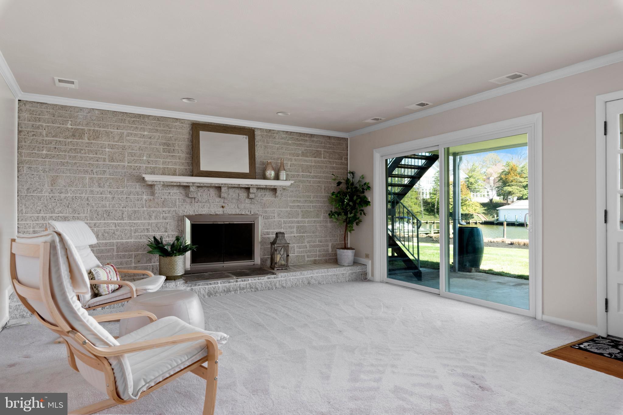 WILD ROSE SHORES - Residential