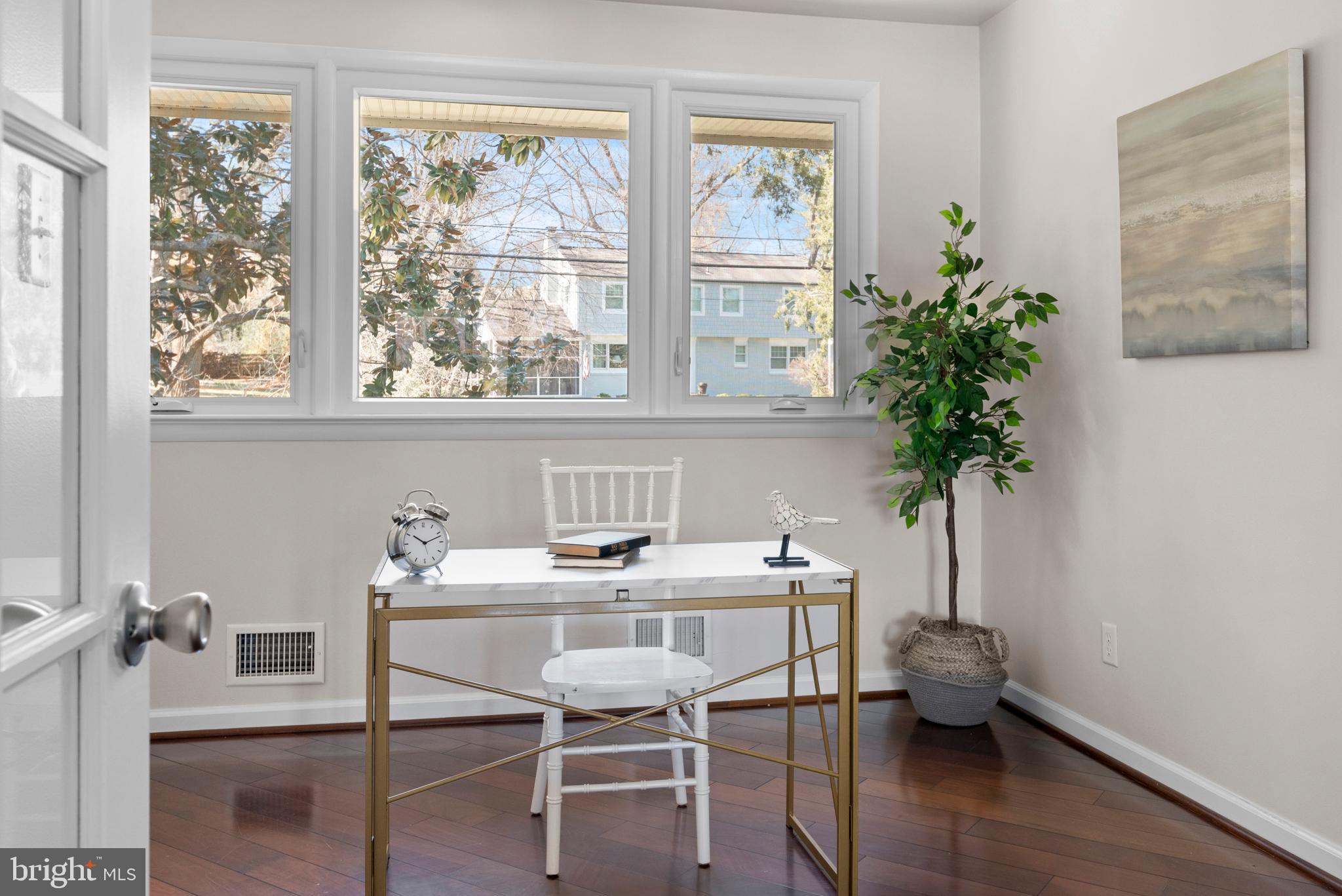 WILD ROSE SHORES - Residential