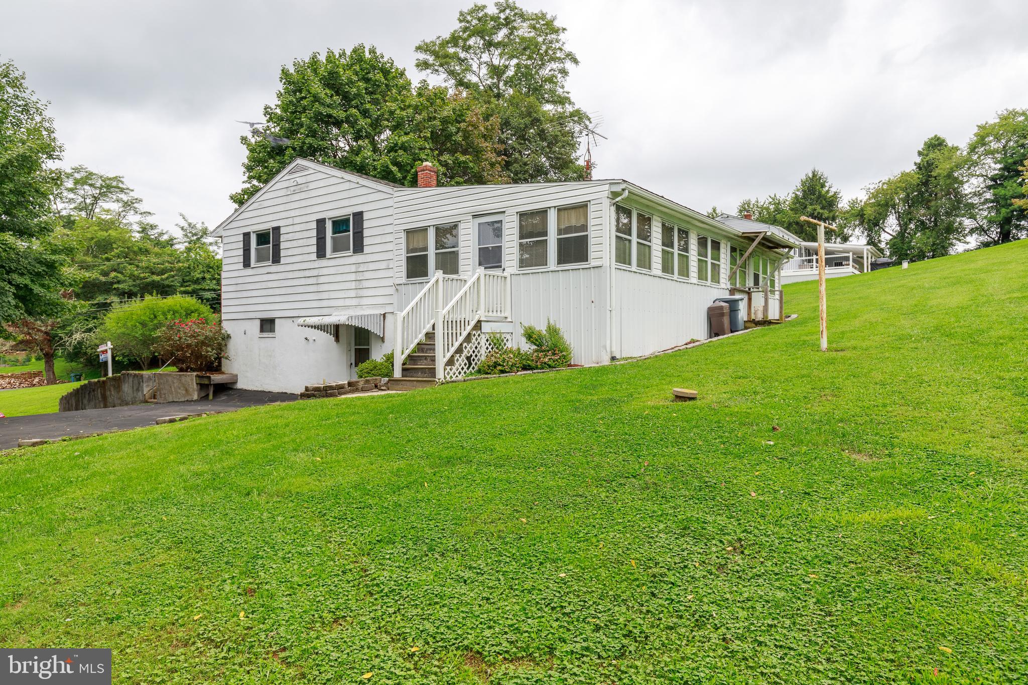 JARRETTSVILLE - Residential