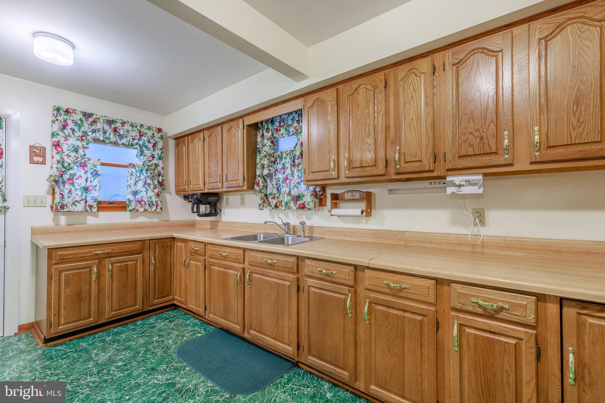 JARRETTSVILLE - Residential