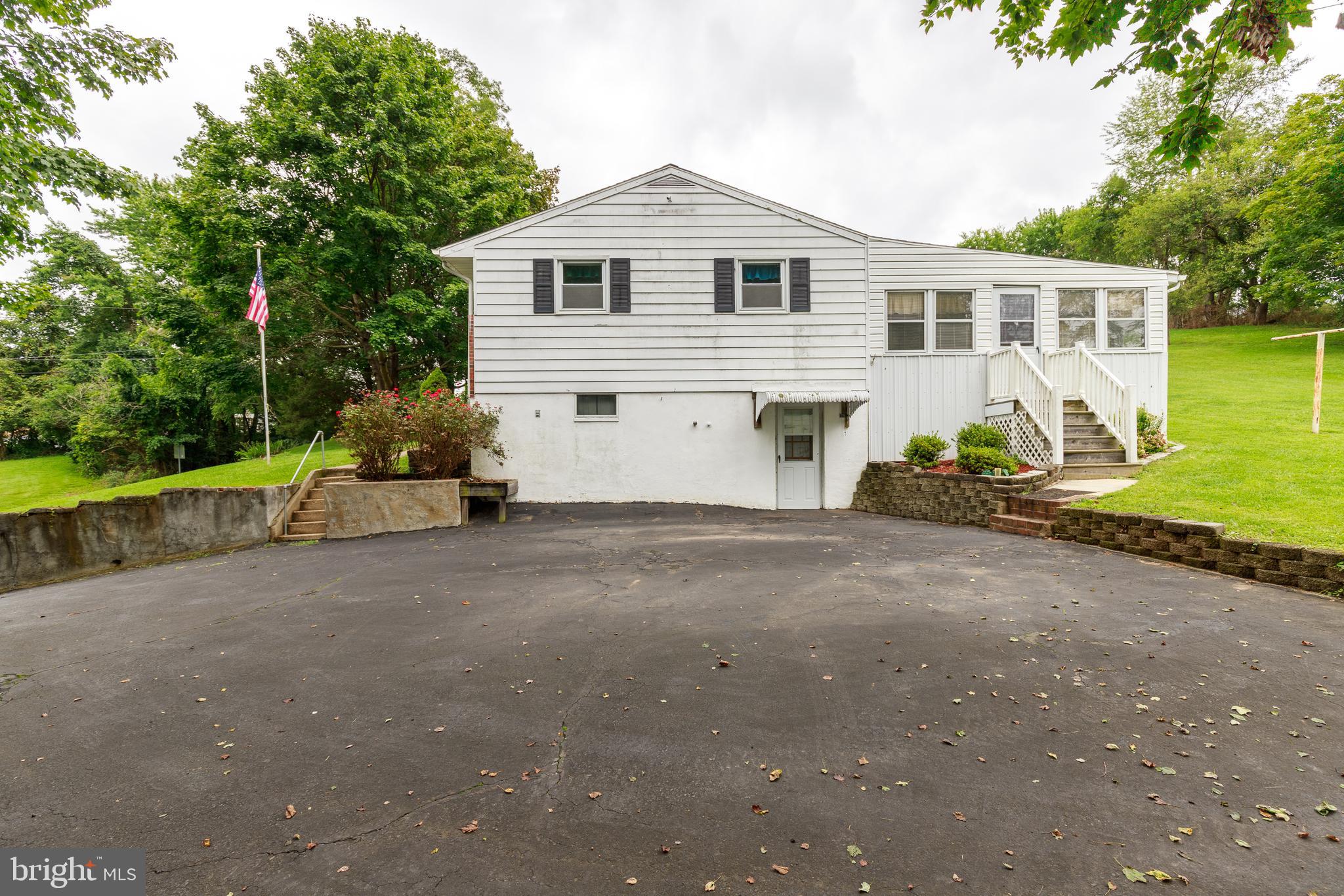 JARRETTSVILLE - Residential