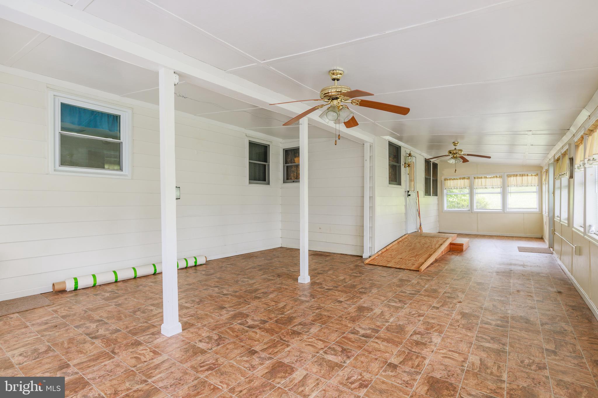 JARRETTSVILLE - Residential